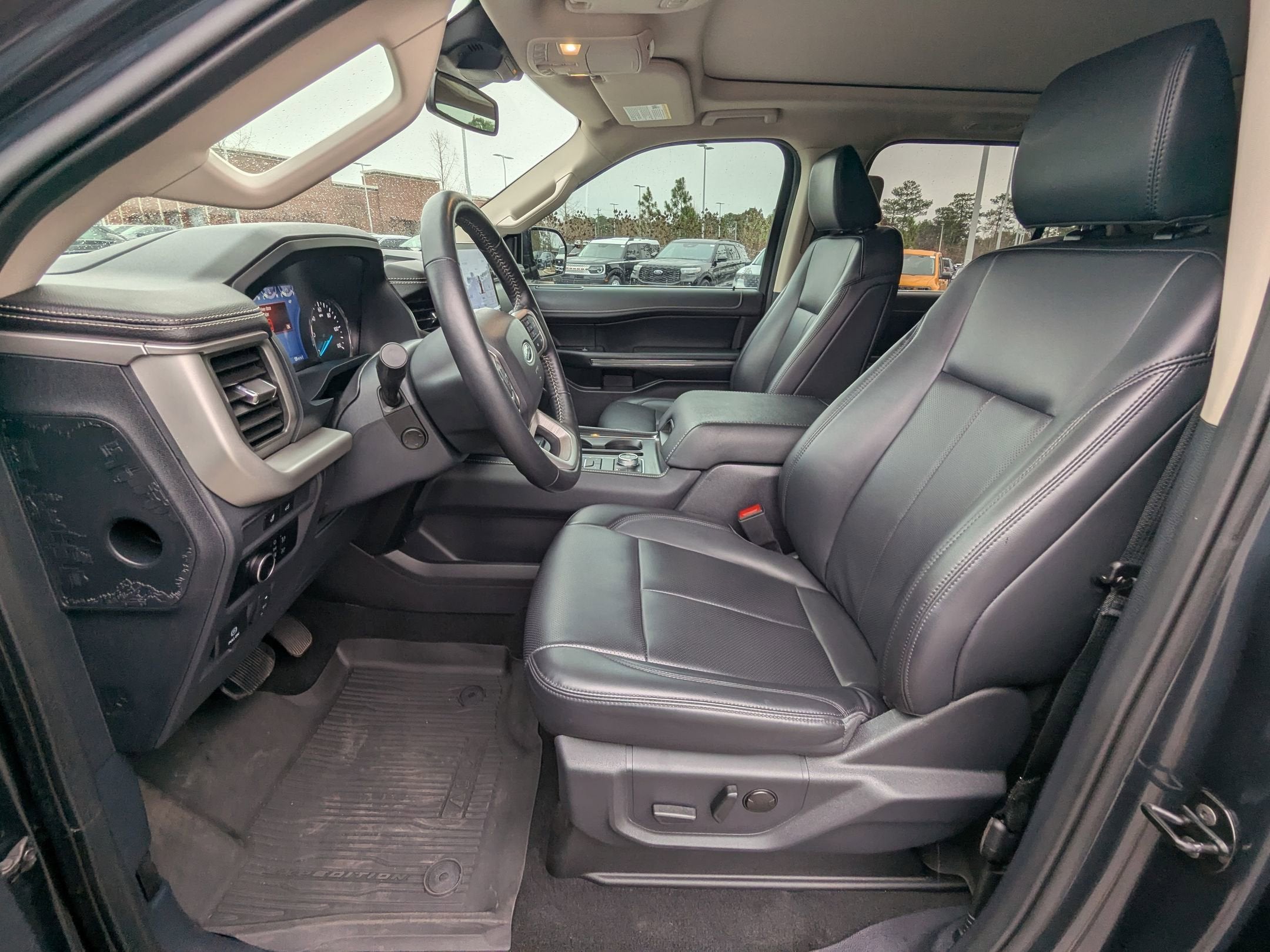 2024 Ford Expedition XLT