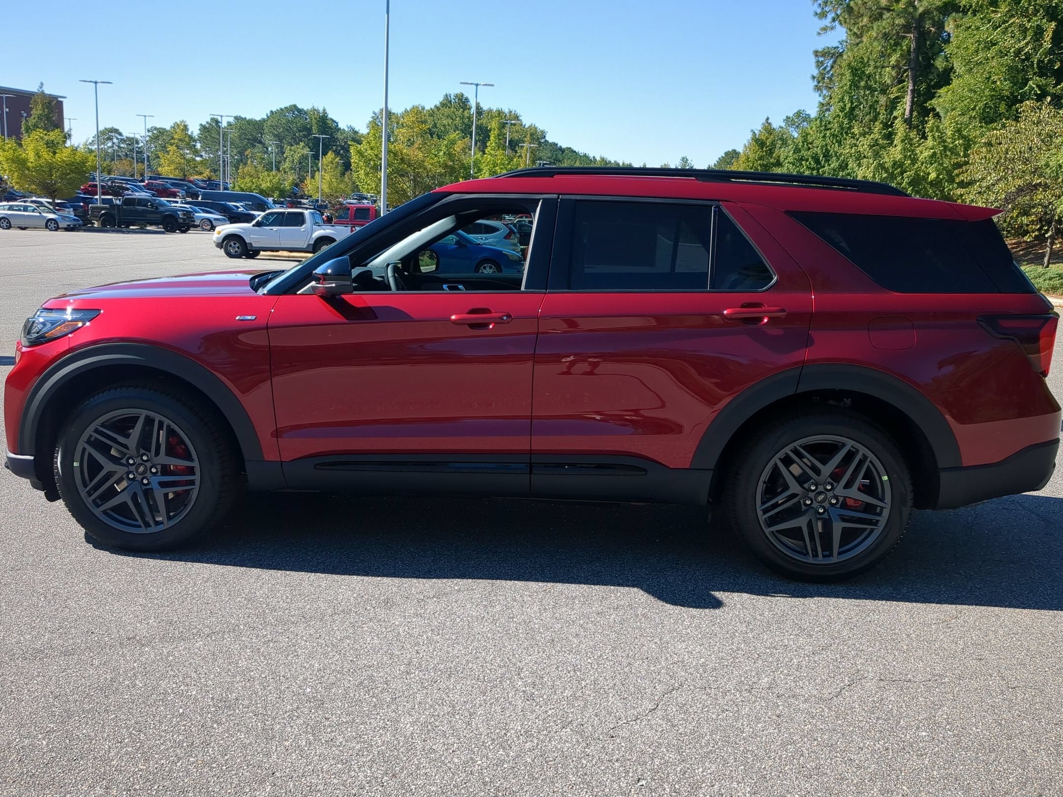 2027 Ford Explorer ST-Line