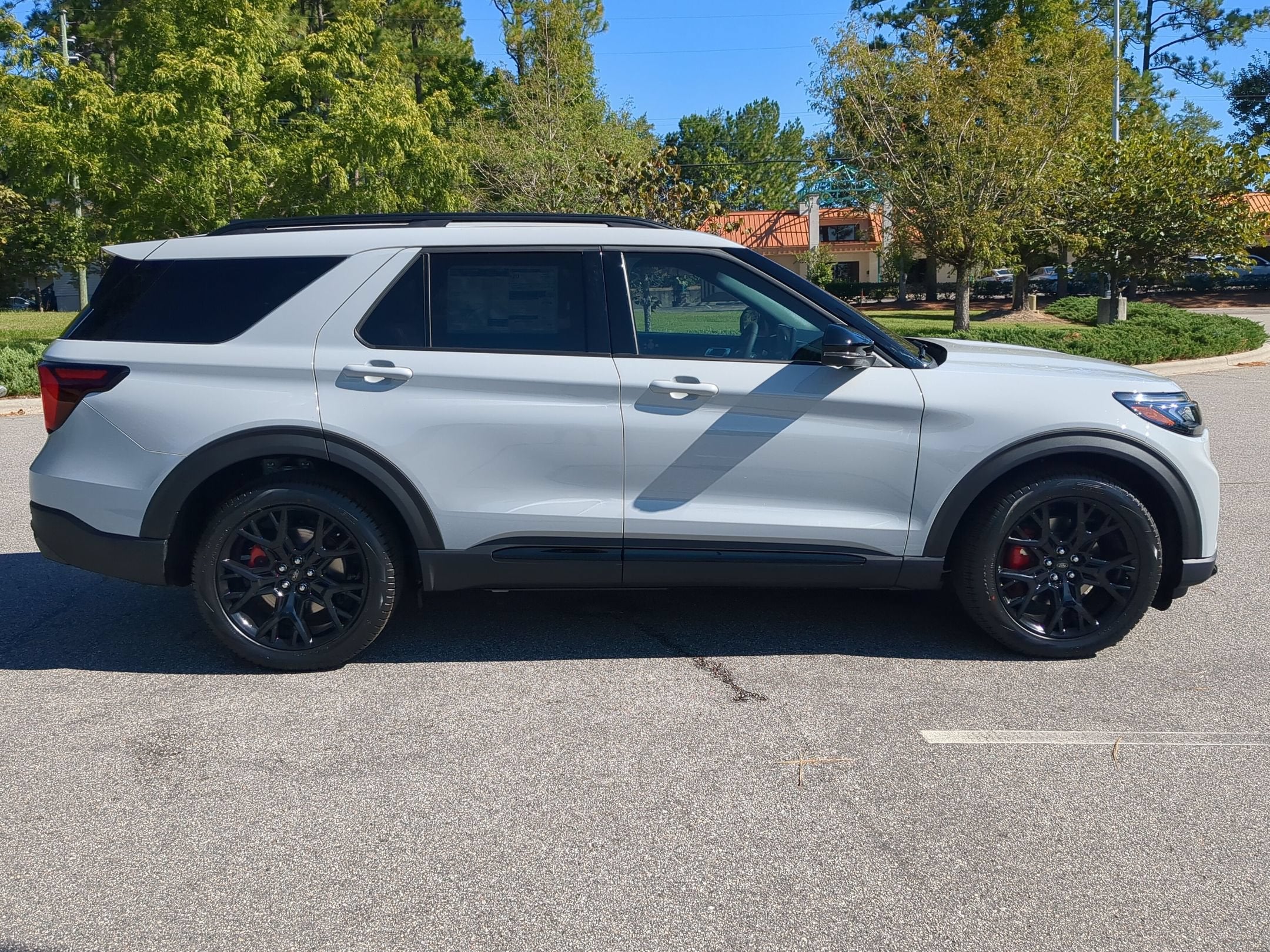 2027 Ford Explorer ST