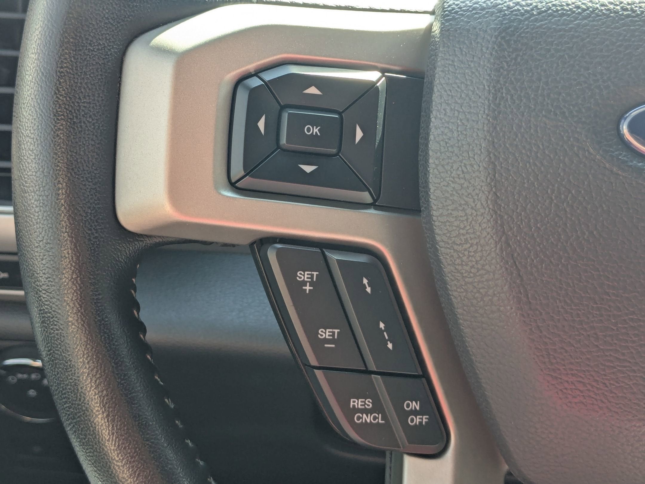 2022 Ford Super Duty F-250 SRW LARIAT