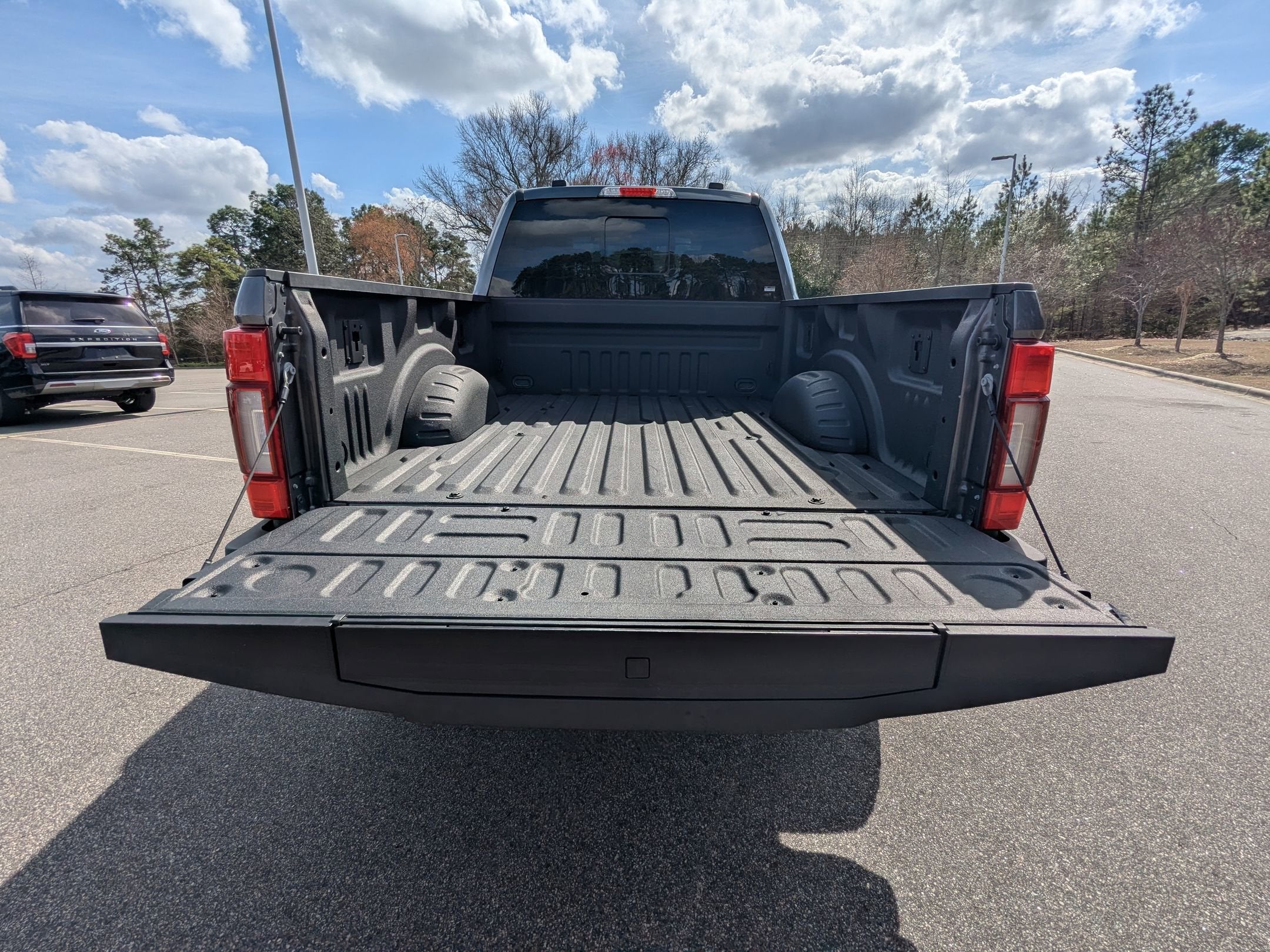 2022 Ford Super Duty F-250 SRW LARIAT