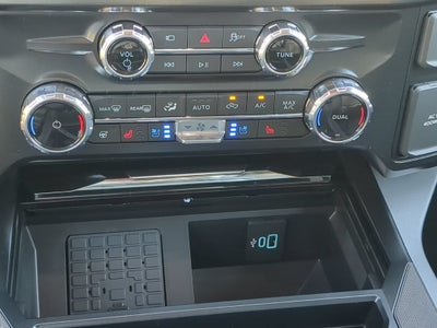 2027 Ford Super Duty F-350 SRW LARIAT