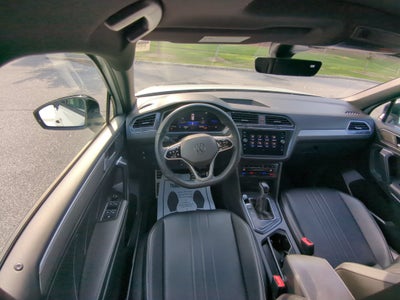 2023 Volkswagen Tiguan SE R-Line Black