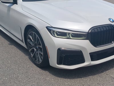 2022 BMW 7 Series 740i