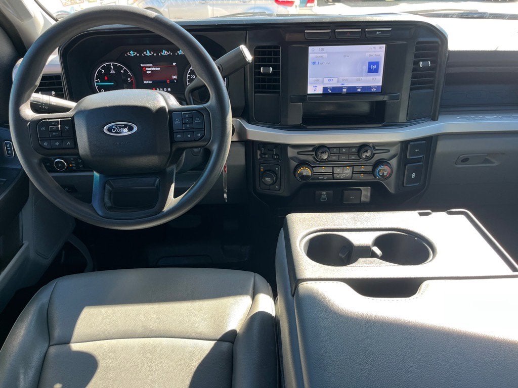 2024 Ford Super Duty F-350 DRW XL