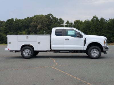 2025 Ford Super Duty F-350 SRW XL