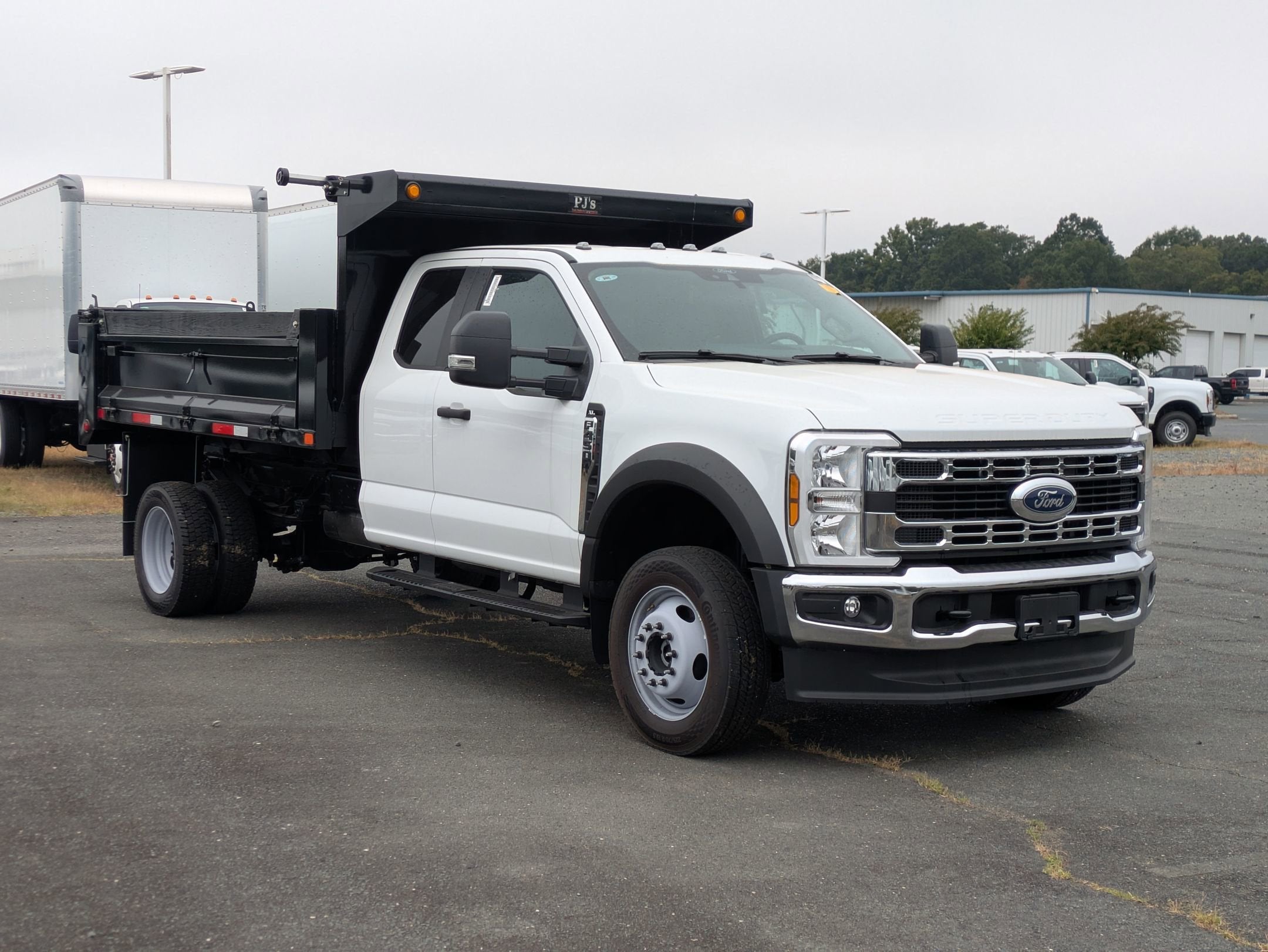 2025 Ford Super Duty F-450 DRW XL