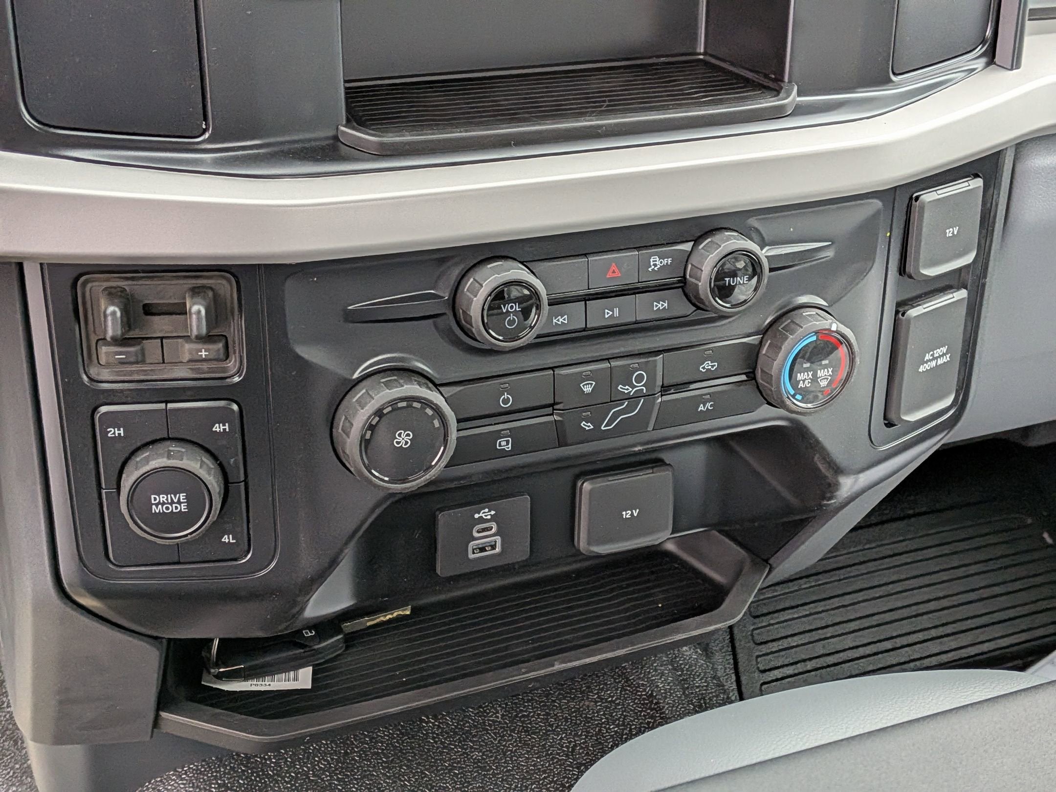 2026 Ford Super Duty F-550 DRW XL