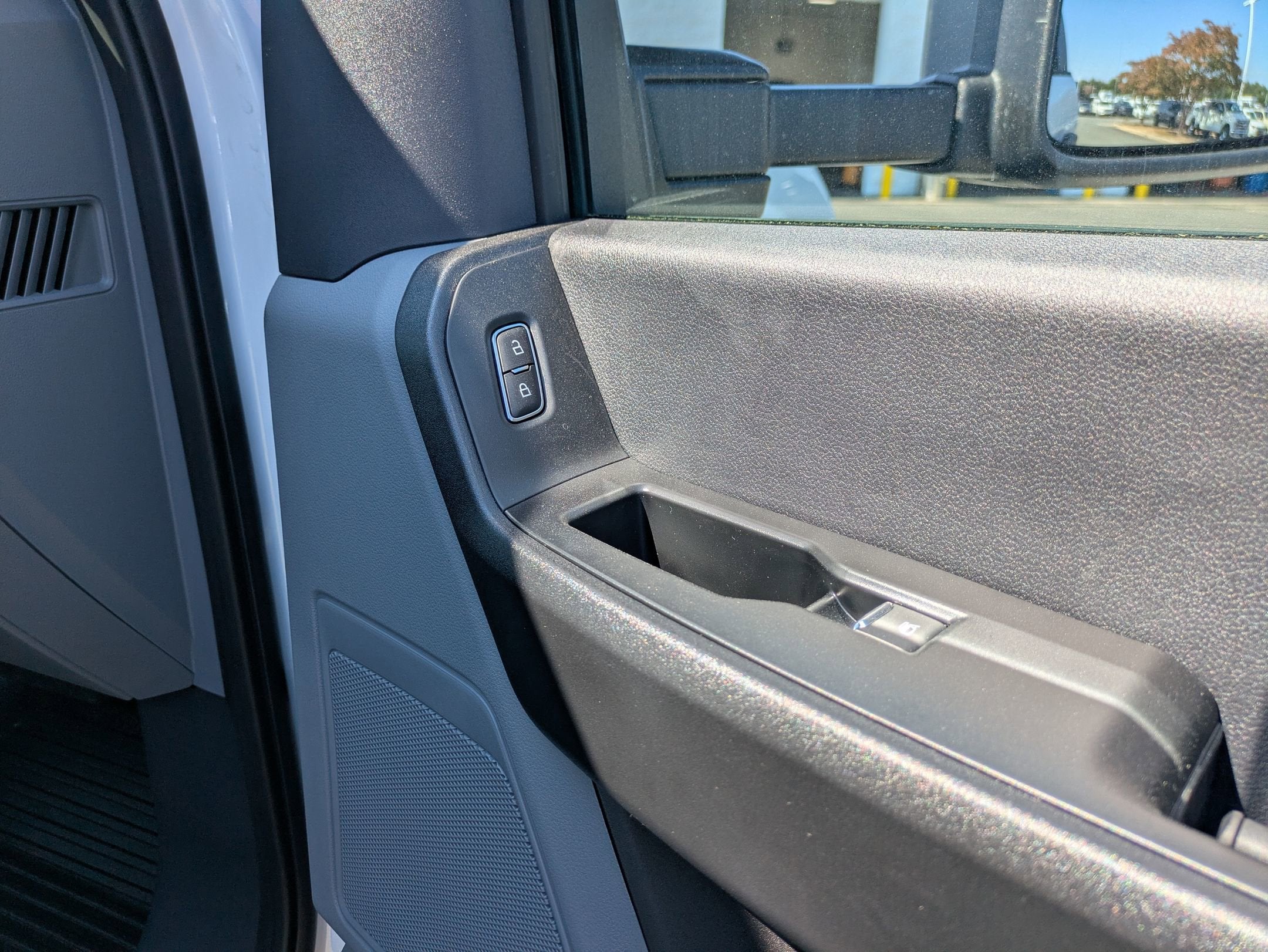 2025 Ford Super Duty F-600 DRW XL