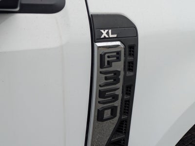 2025 Ford Super Duty F-350 SRW XL