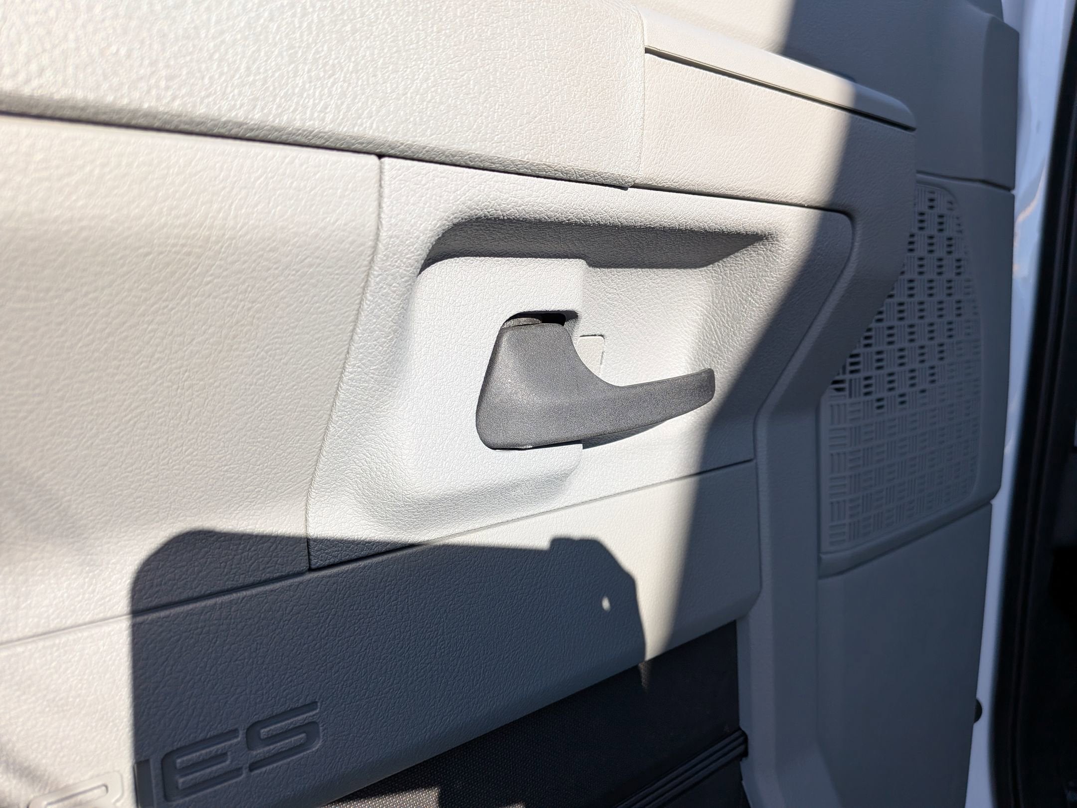 2026 Ford E-Series Cutaway Base