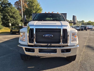 2027 Ford F-750SD Base