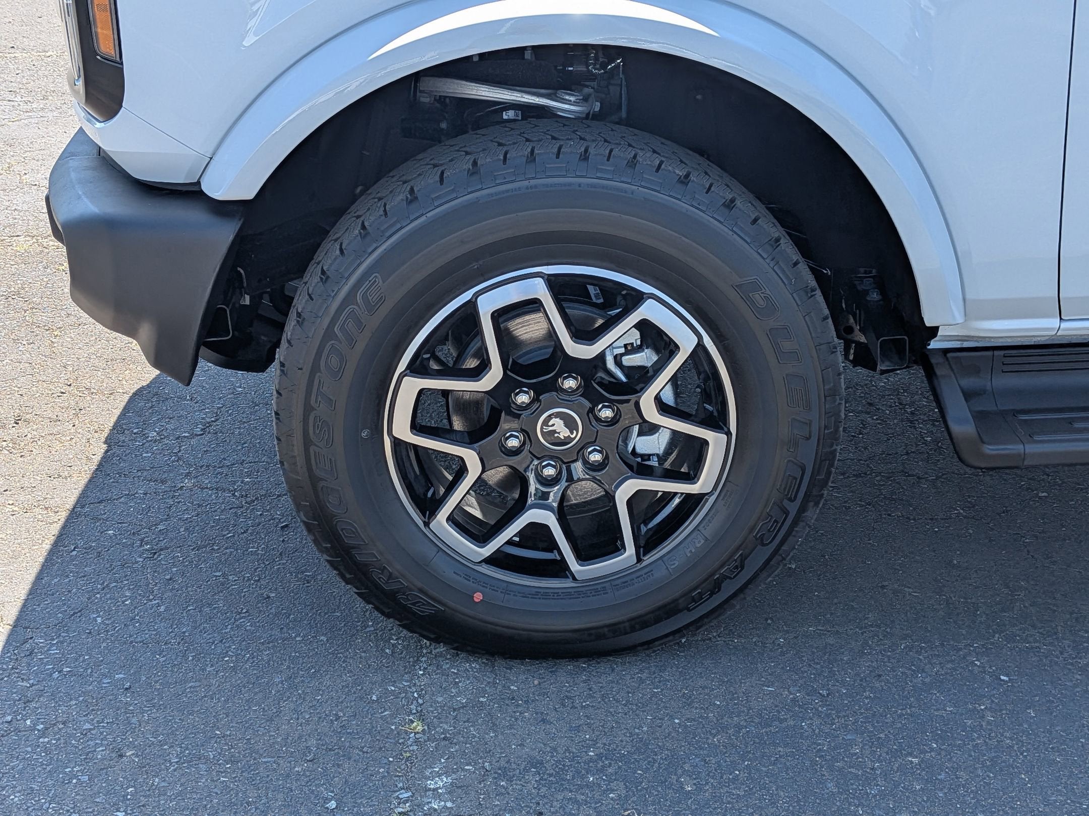 2026 Ford Bronco Outer Banks Custom Wheels / Lift