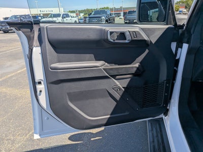 2026 Ford Bronco Outer Banks Custom Wheels / Lift
