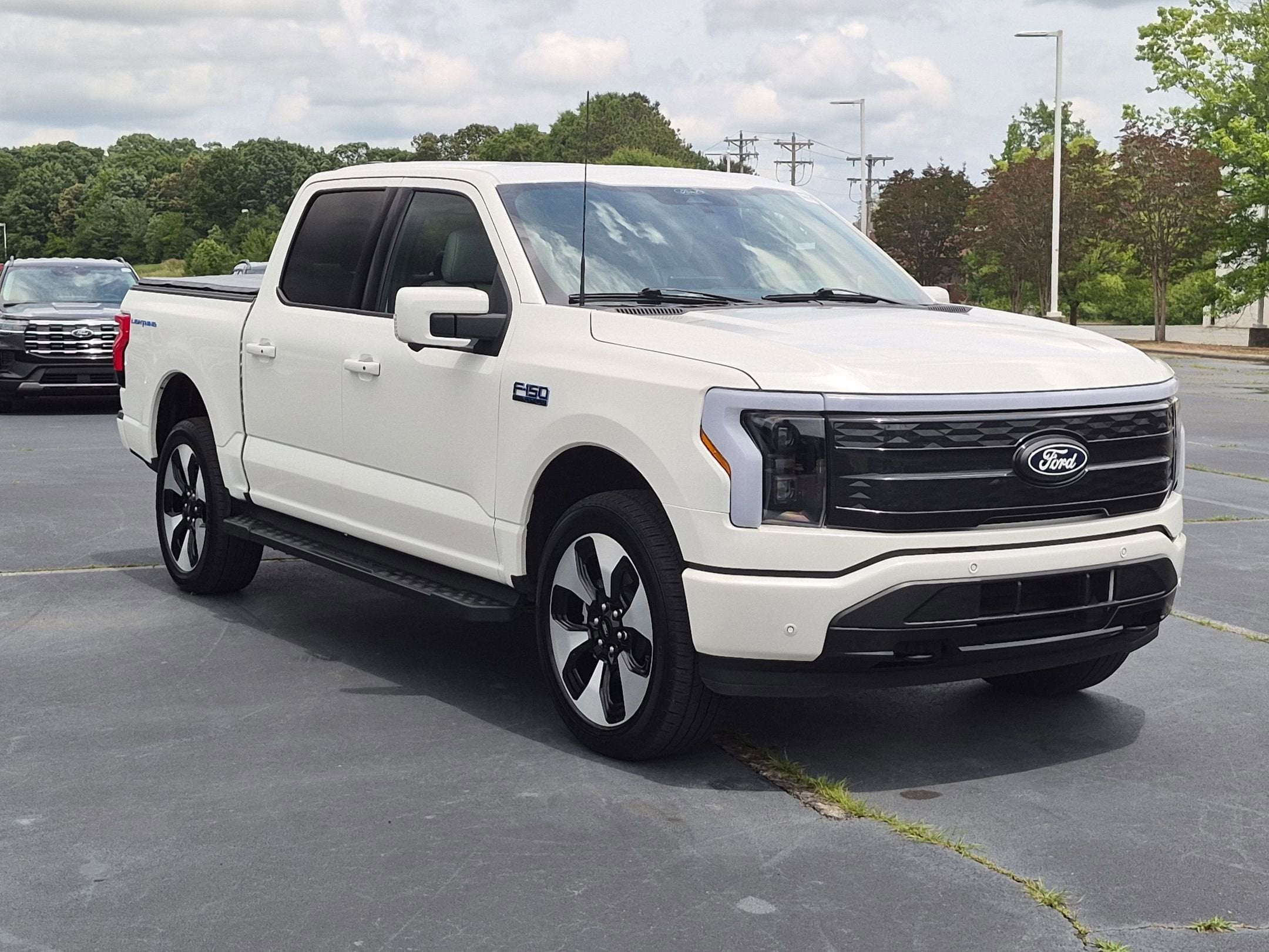 2025 Ford F-150 Lightning Platinum