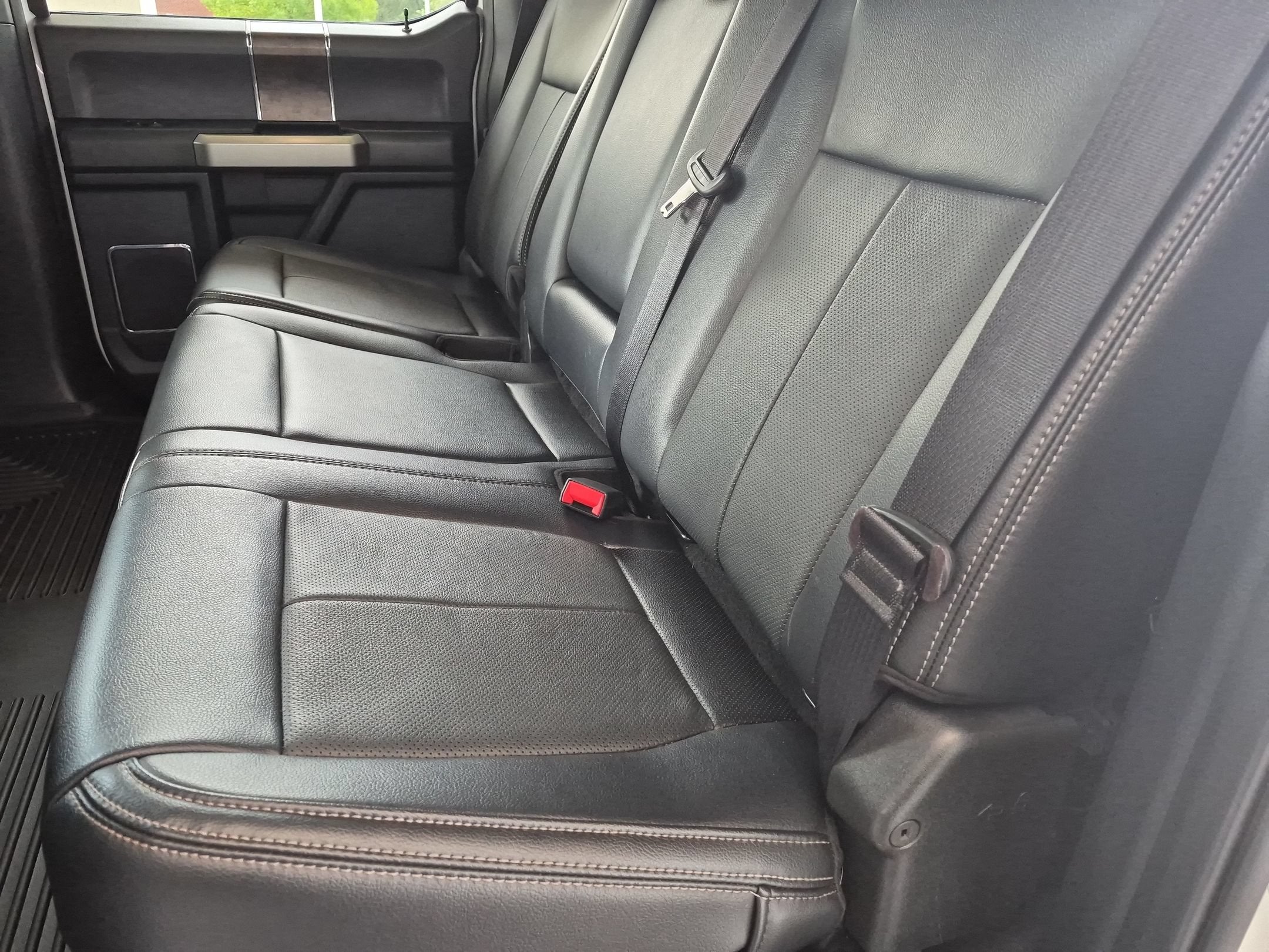 2022 Ford Super Duty F-250 SRW LARIAT