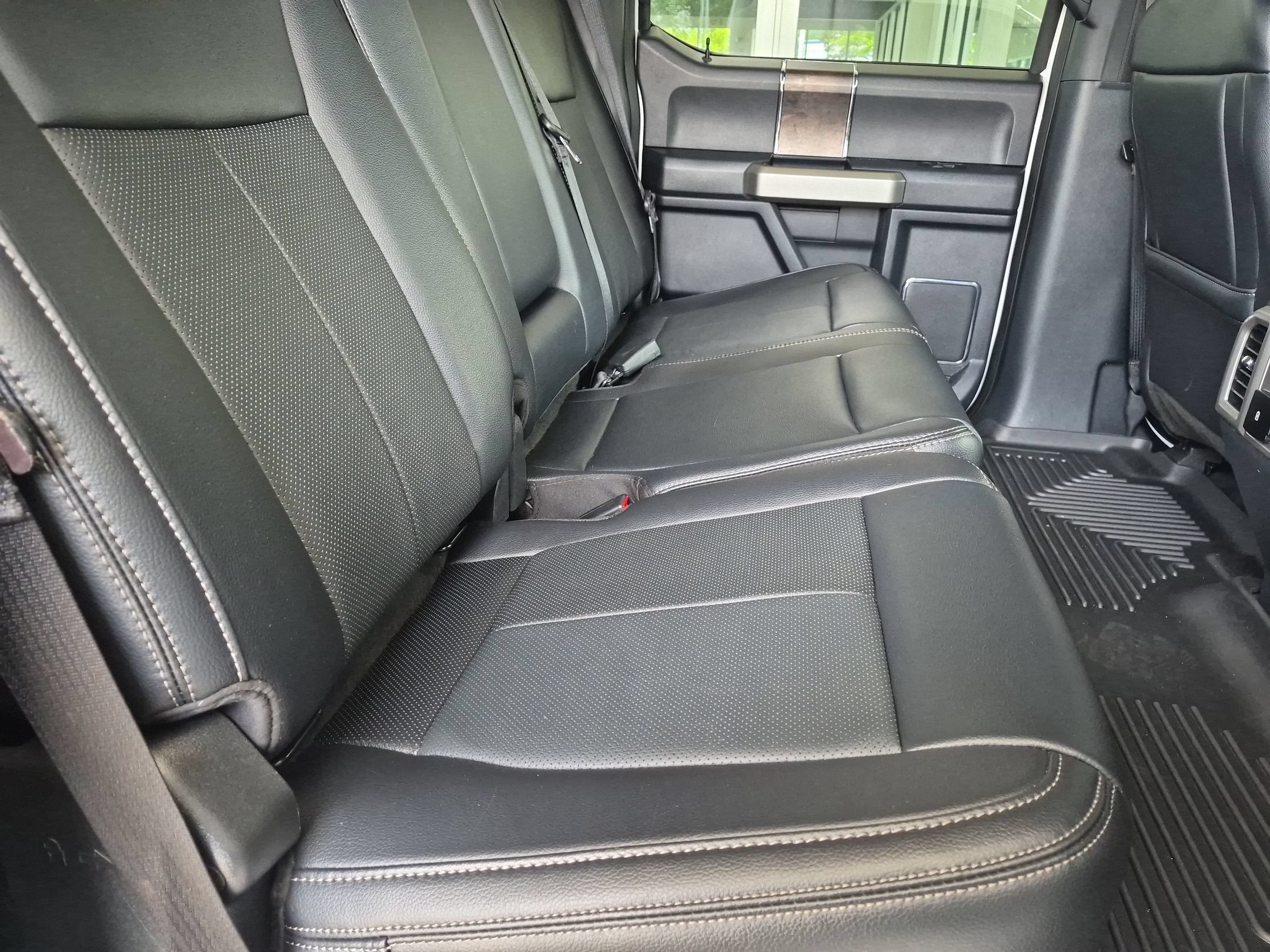 2022 Ford Super Duty F-250 SRW LARIAT