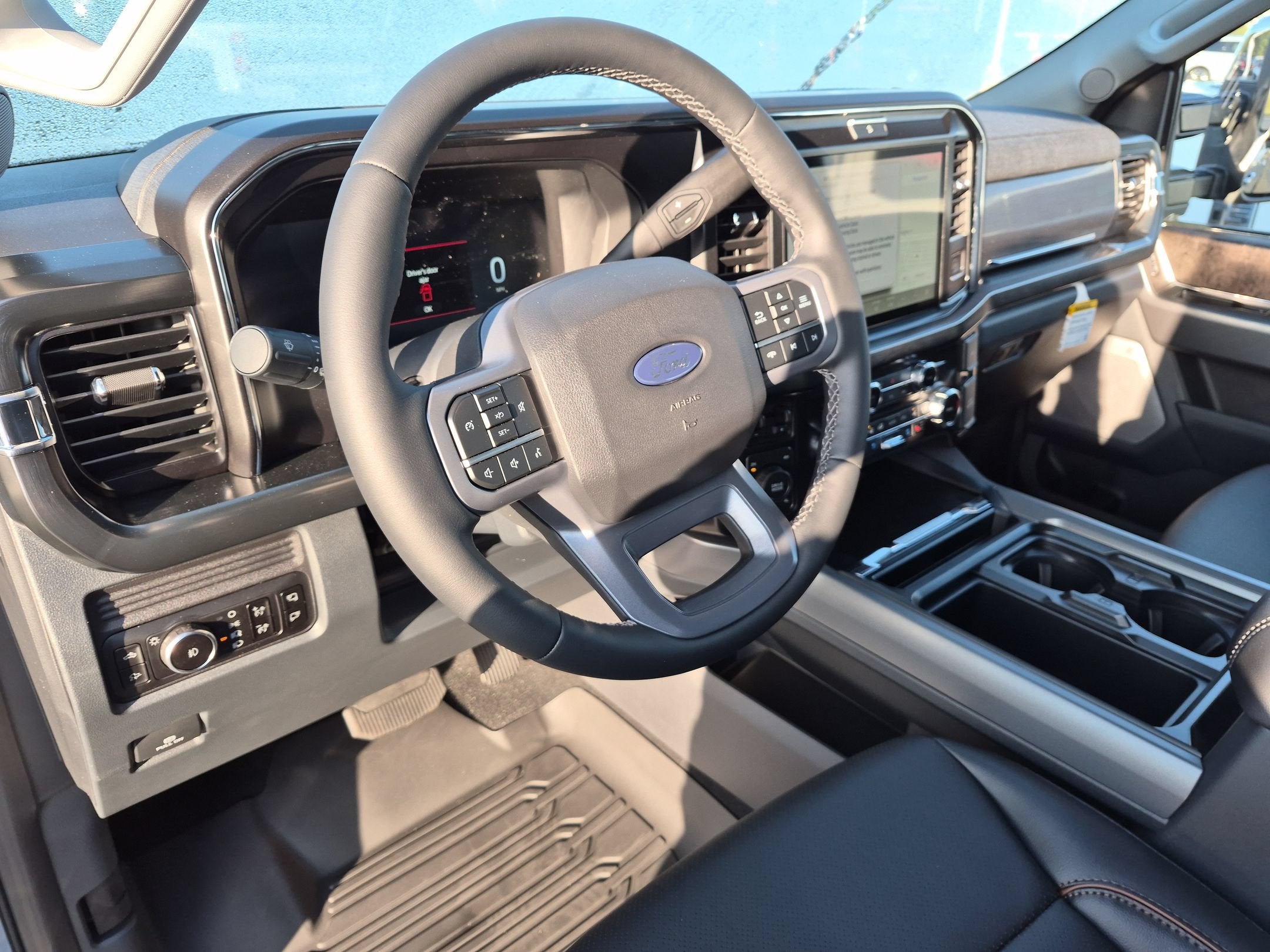 2027 Ford Super Duty F-250 SRW LARIAT