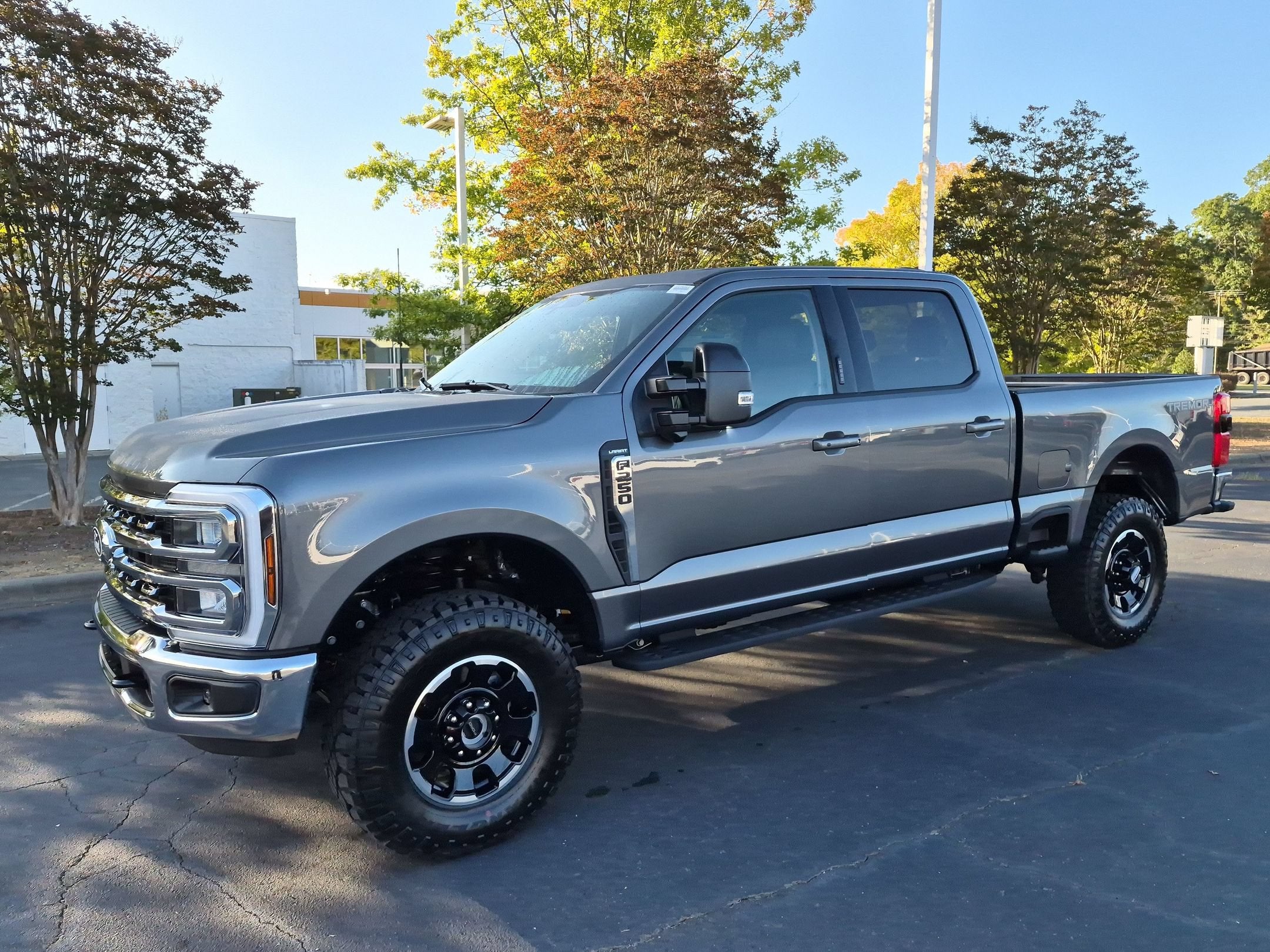 2027 Ford Super Duty F-250 SRW LARIAT