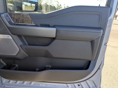 2026 Ford Super Duty F-350 SRW LARIAT