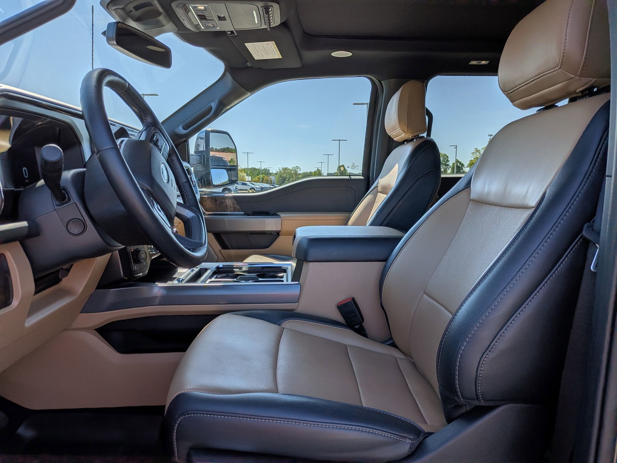 2024 Ford Super Duty F-350 SRW LARIAT