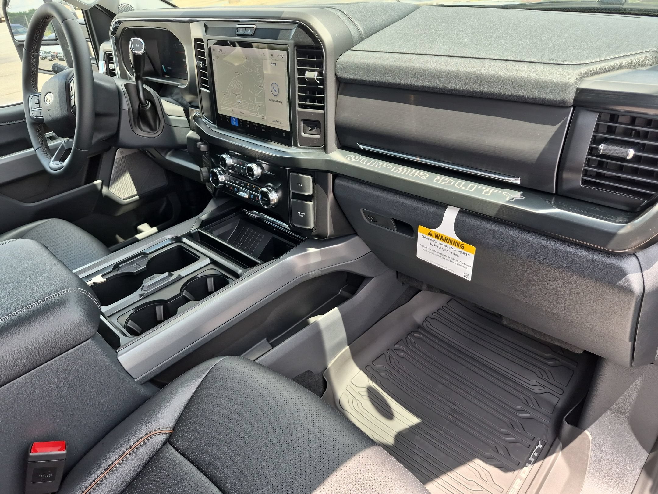 2026 Ford Super Duty F-350 DRW LARIAT