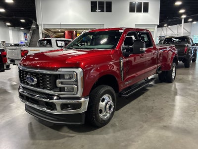 2026 Ford Super Duty F-350 DRW LARIAT
