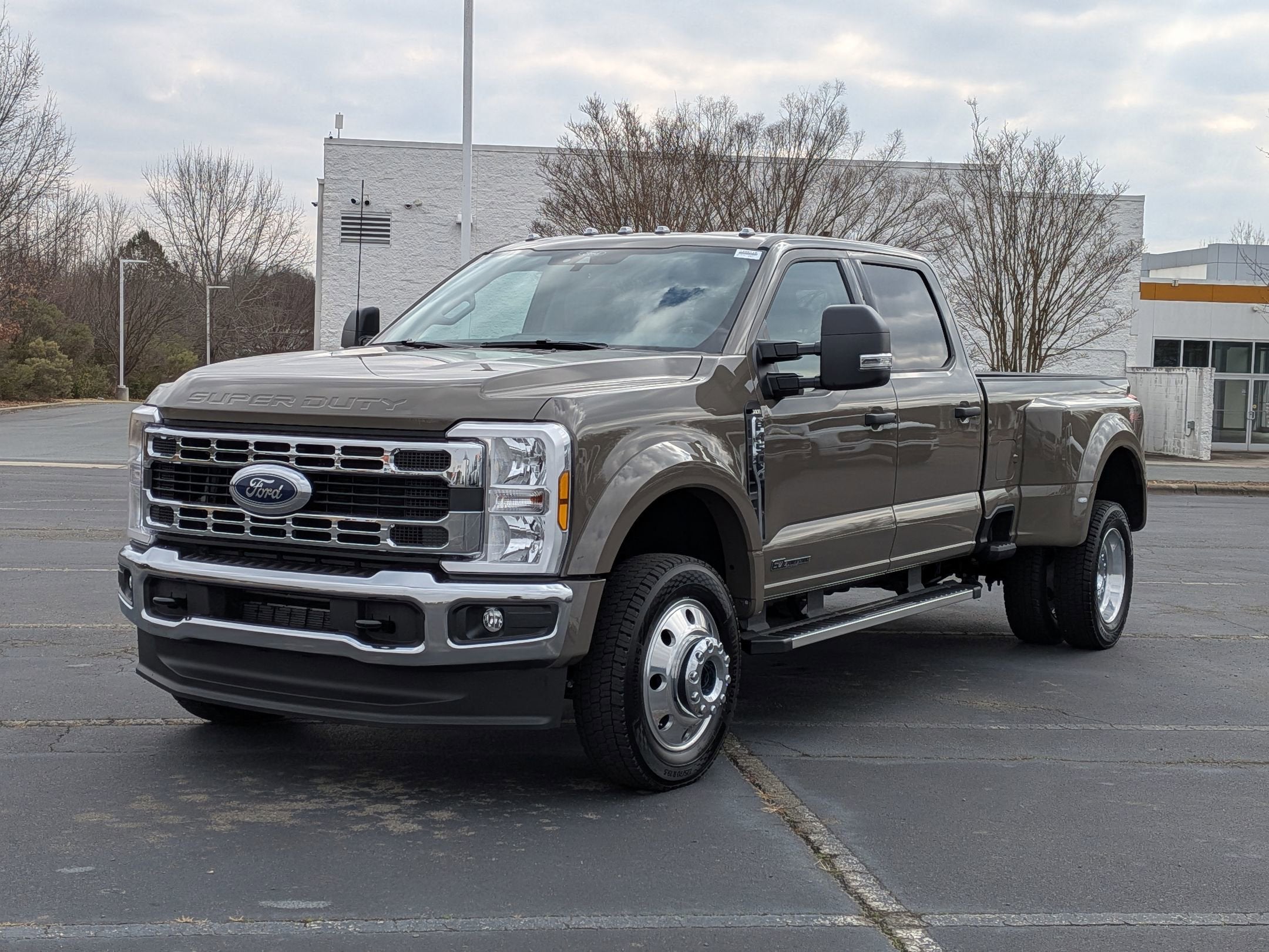 2026 Ford Super Duty F-450 DRW XLT