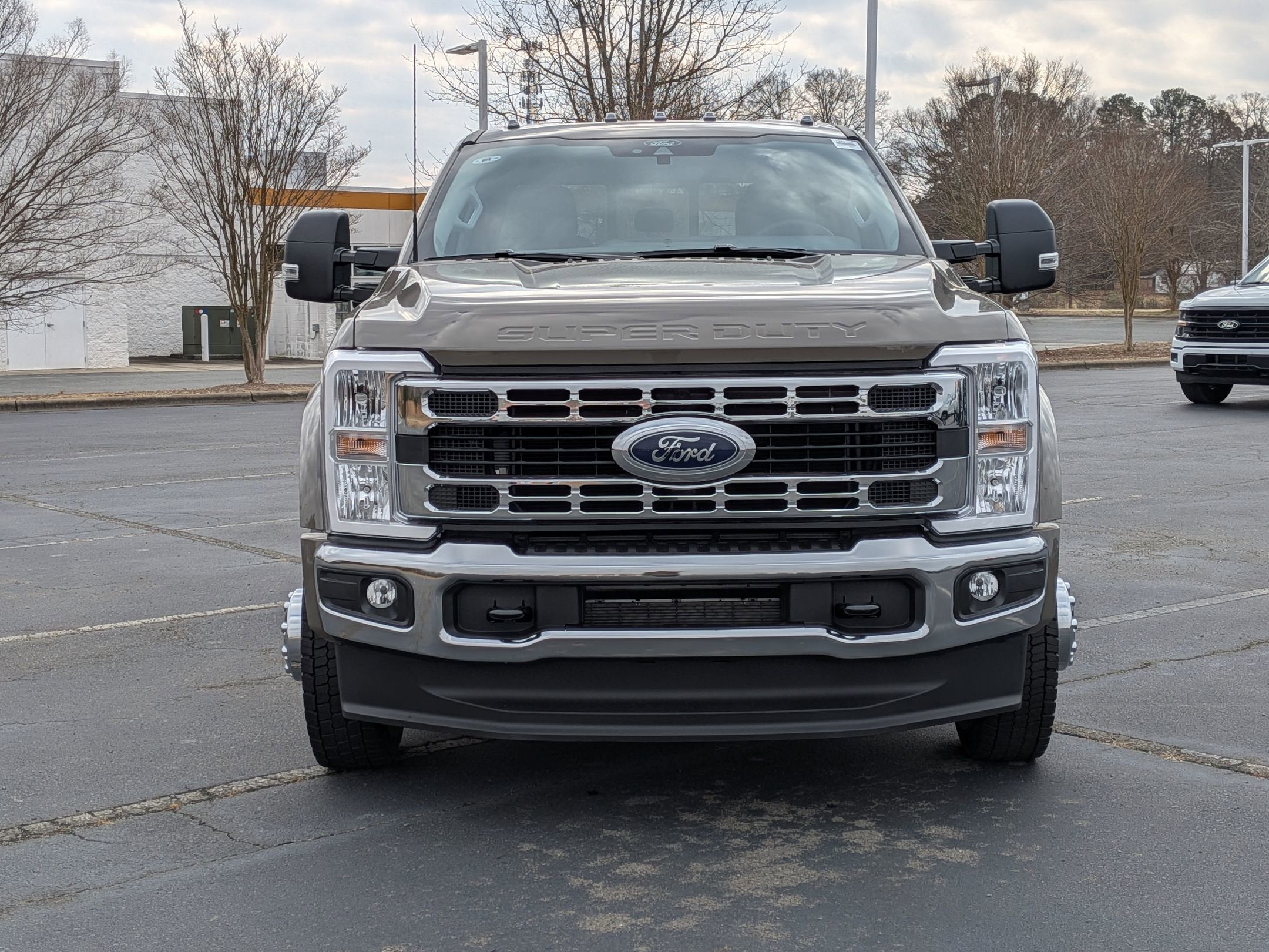 2026 Ford Super Duty F-450 DRW XLT