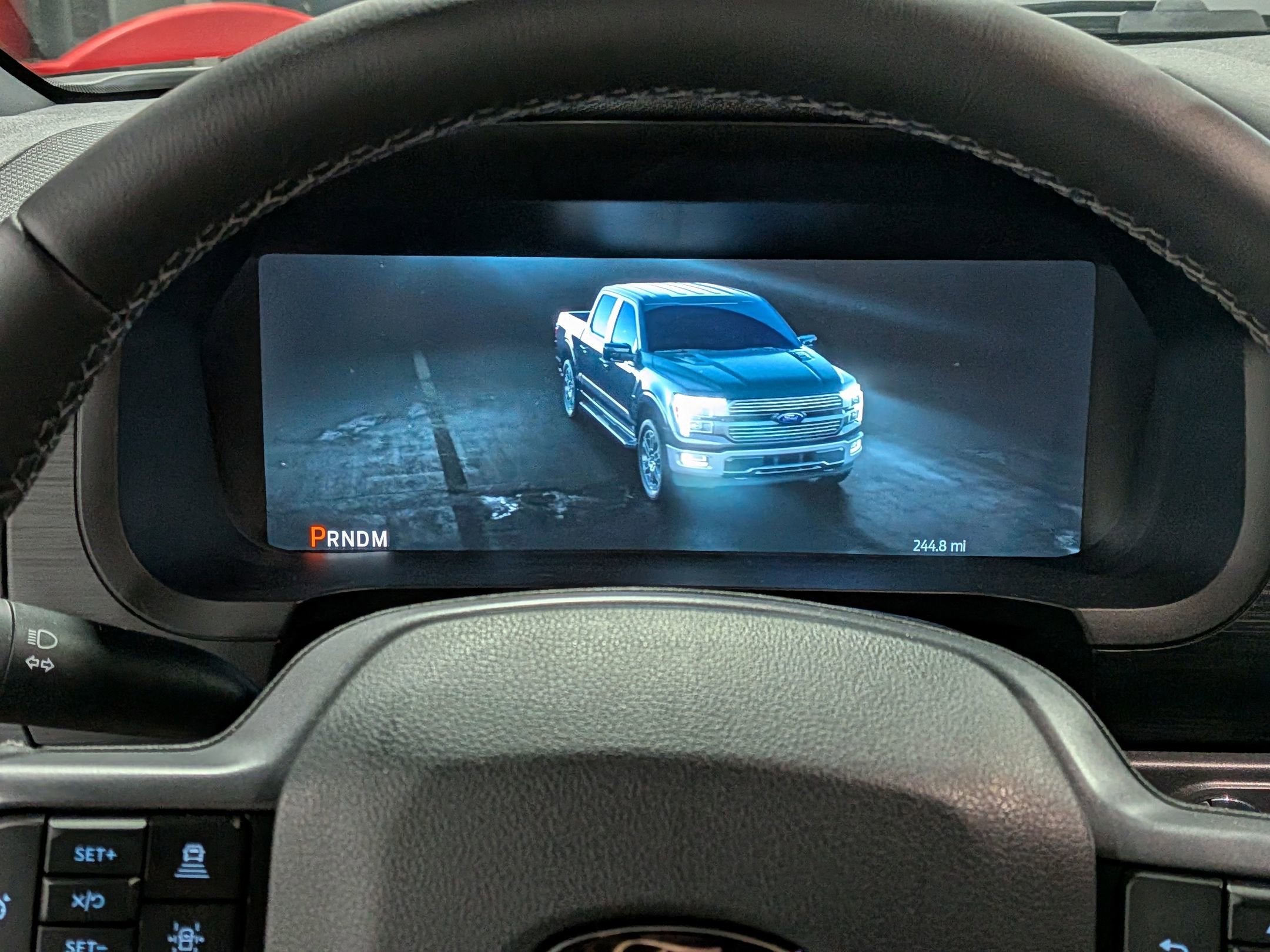 2025 Ford F-150 XLT - 6" lift custom wheels,Leather