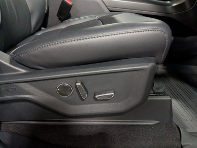 2025 Ford F-150 LARIAT Dark Trail