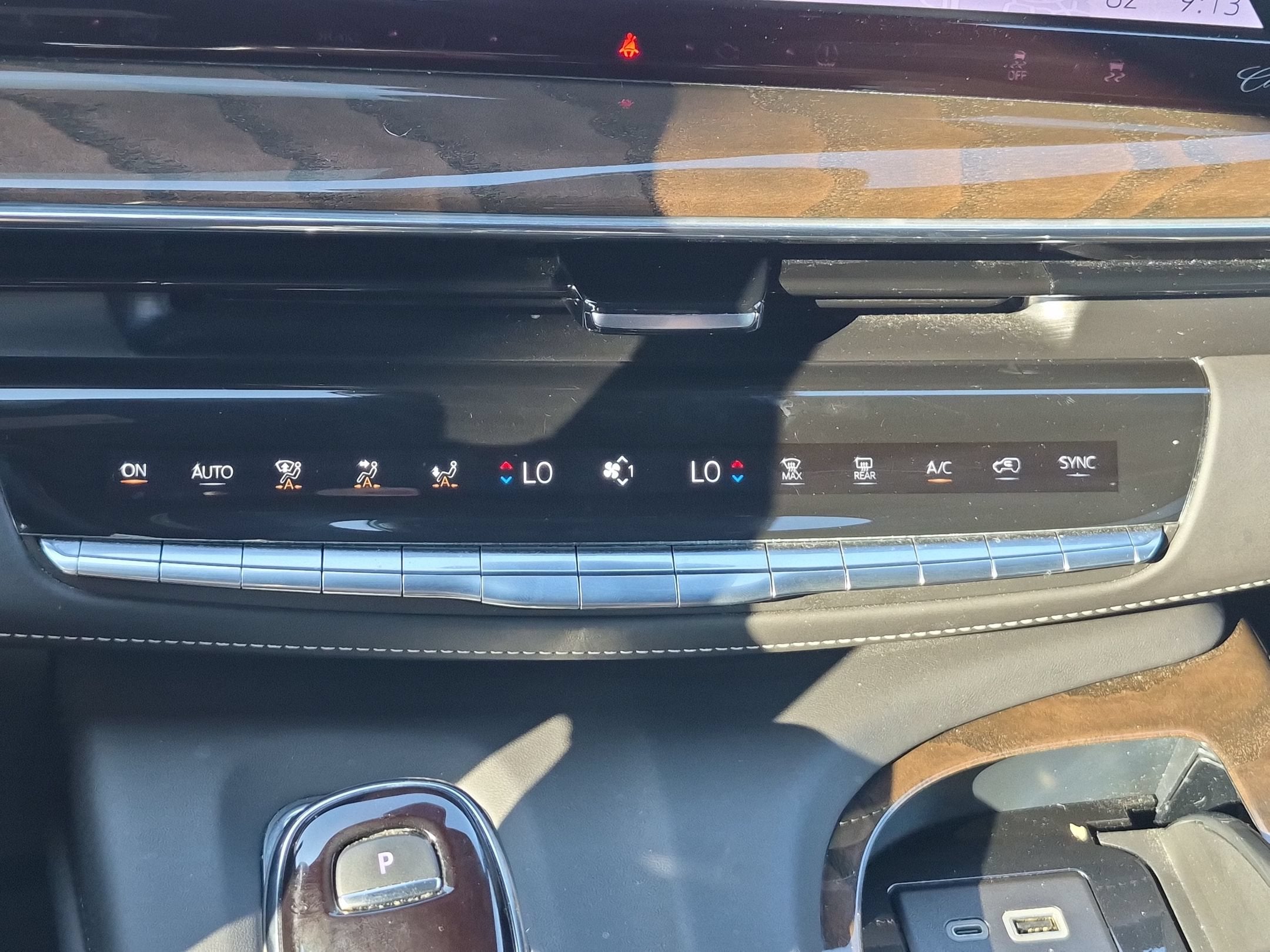 2024 Cadillac Escalade ESV 4WD Sport Platinum