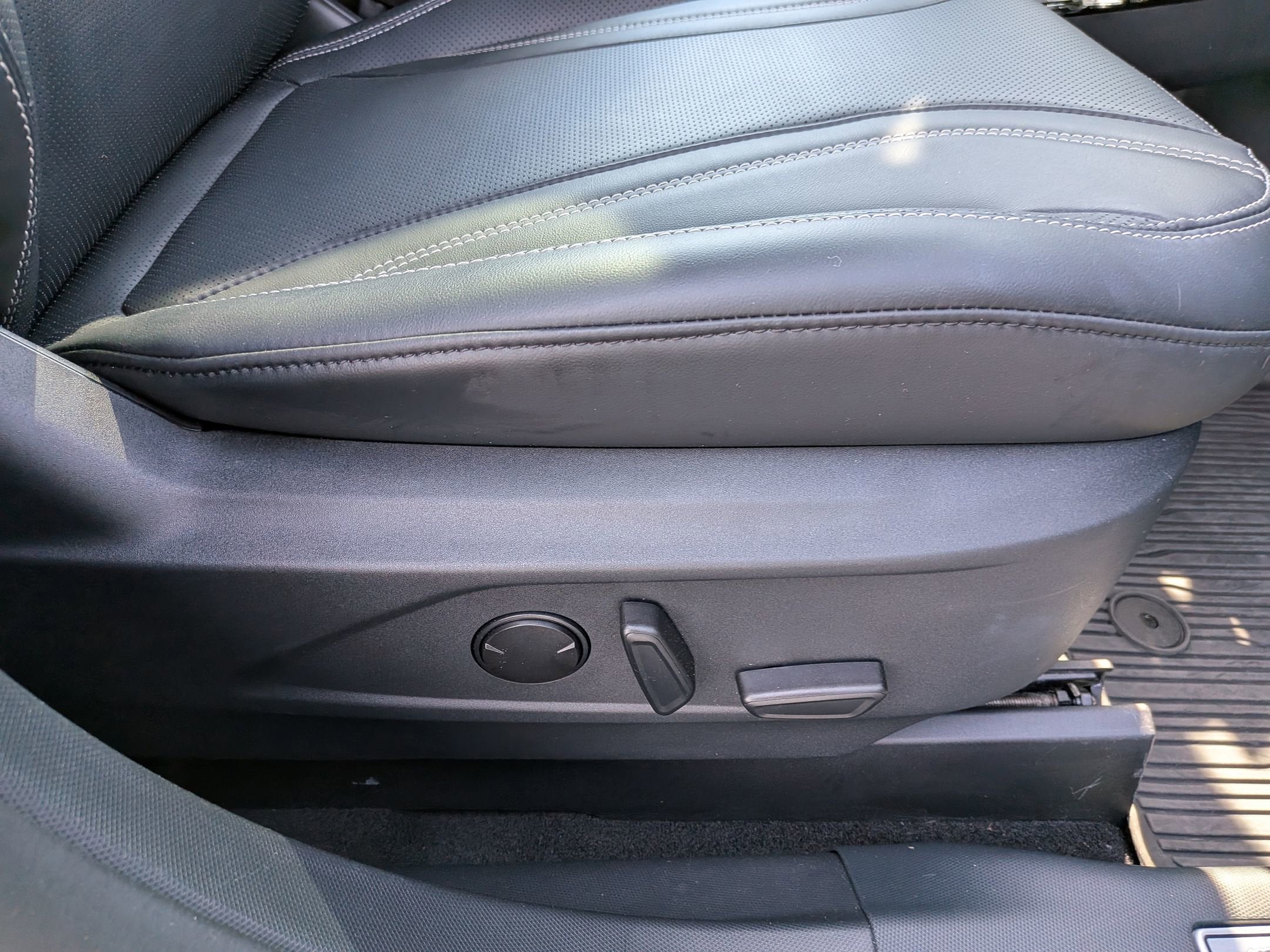 2022 Ford Mustang Mach-E Premium