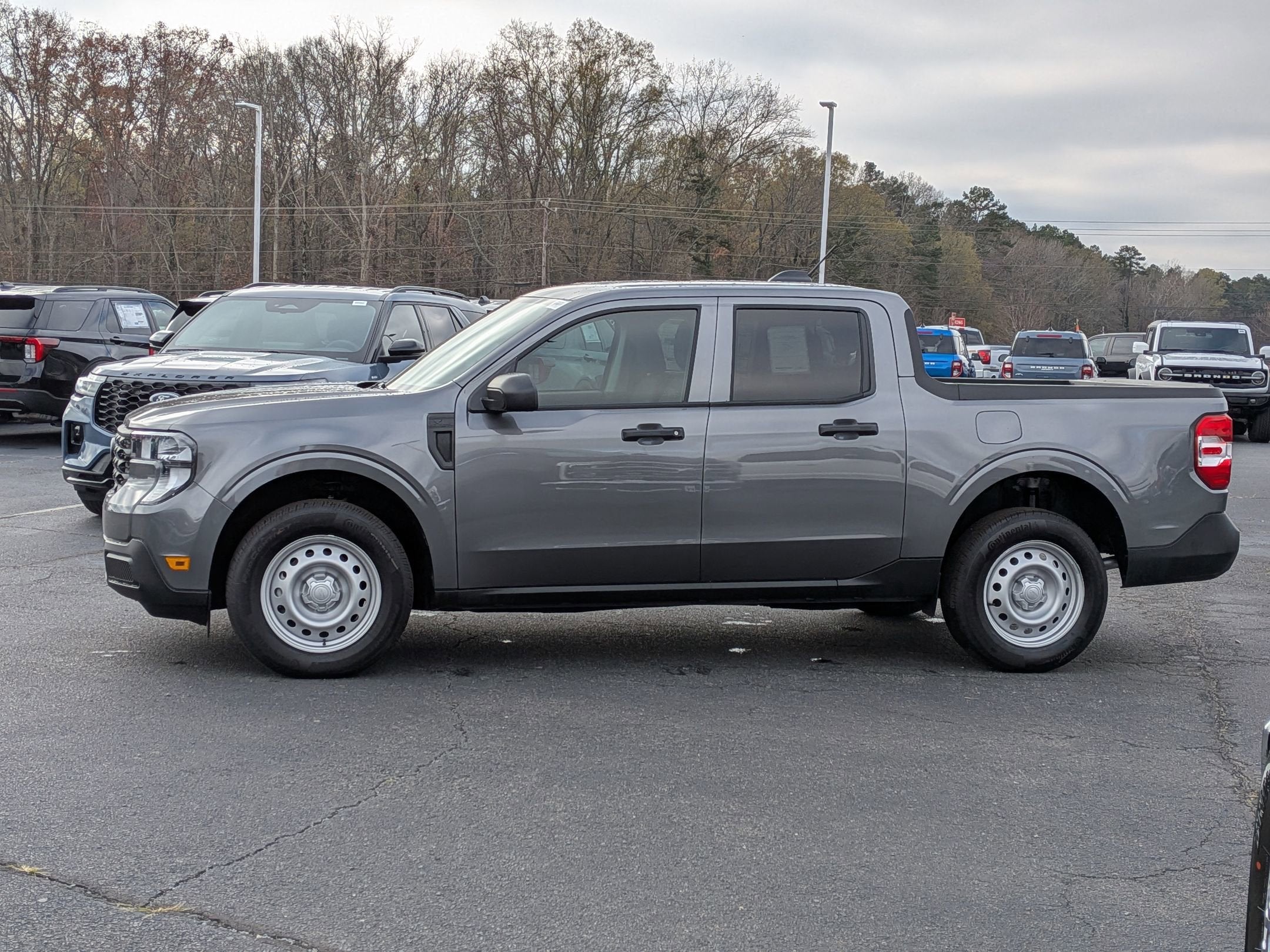 2025 Ford Maverick XL