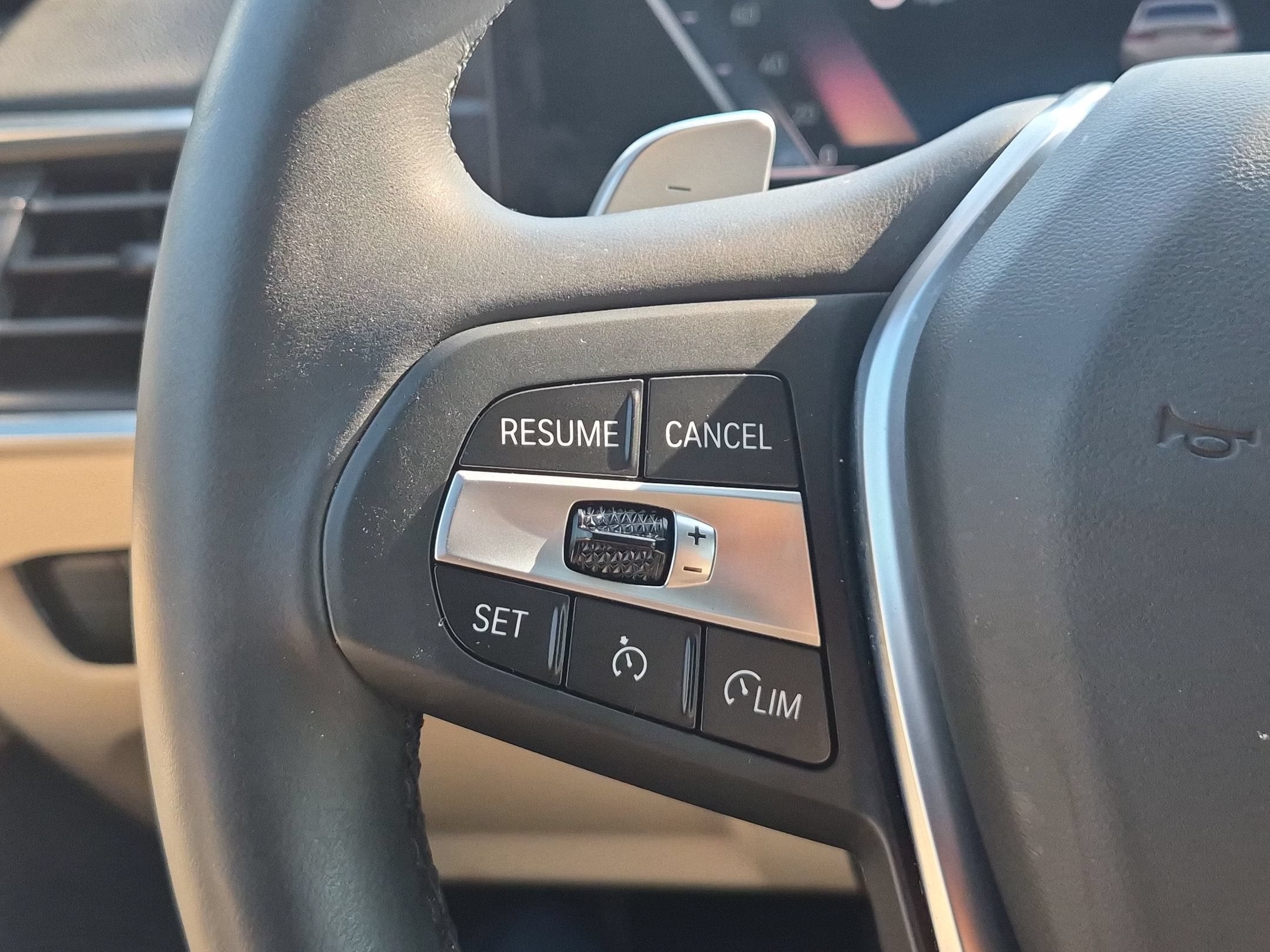 2024 BMW 3 Series 330i xDrive