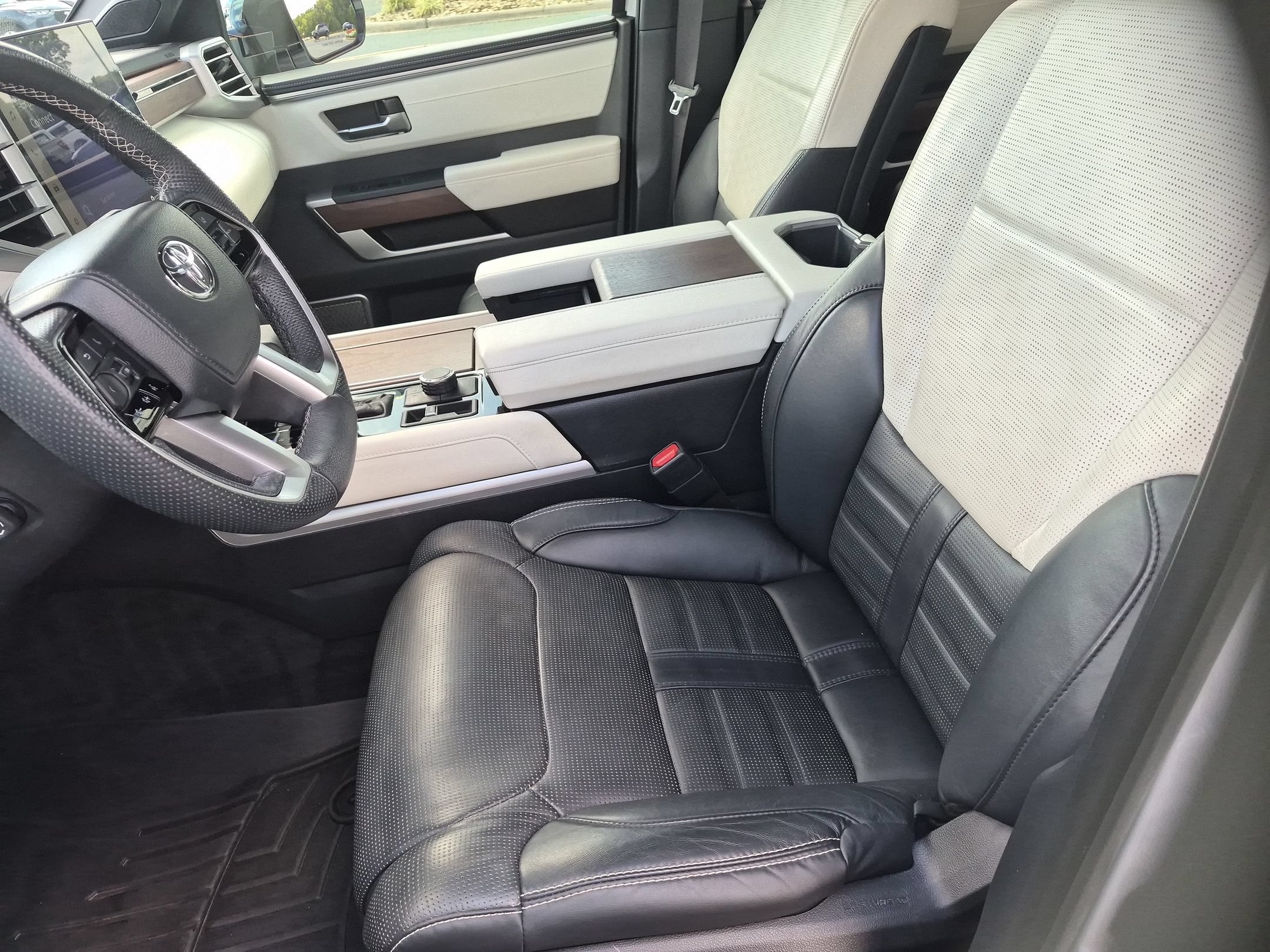 2024 Toyota Sequoia Capstone
