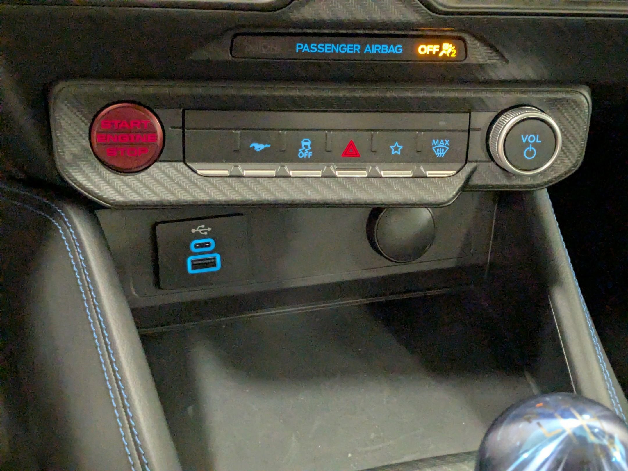 2025 Ford Mustang Dark Horse