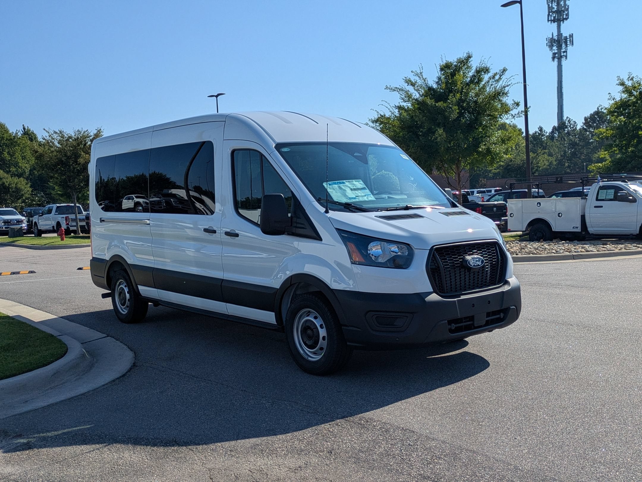 2026 Ford Transit Passenger Wagon XL