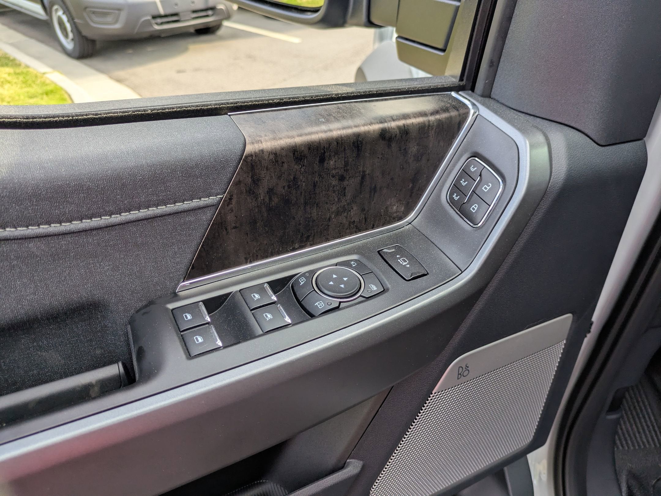 2026 Ford Super Duty F-450 DRW LARIAT