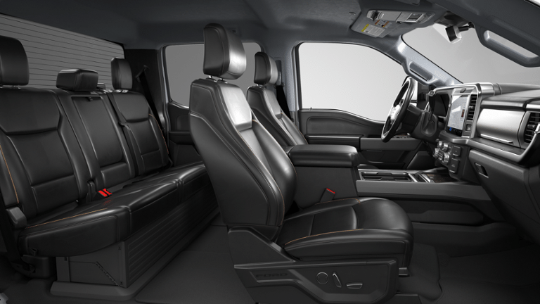 2026 Ford Super Duty F-450 DRW LARIAT