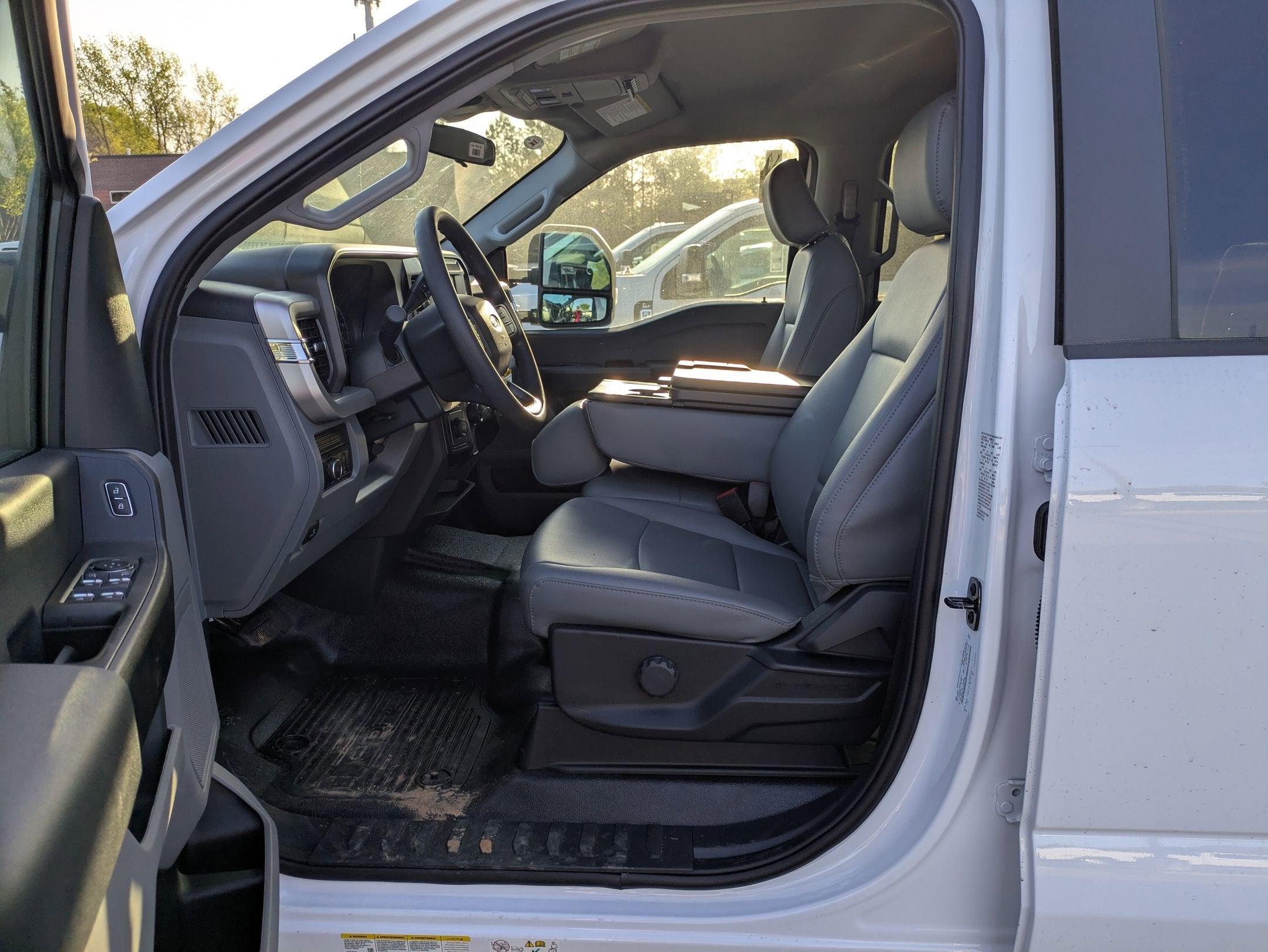 2026 Ford Super Duty F-550 DRW XL