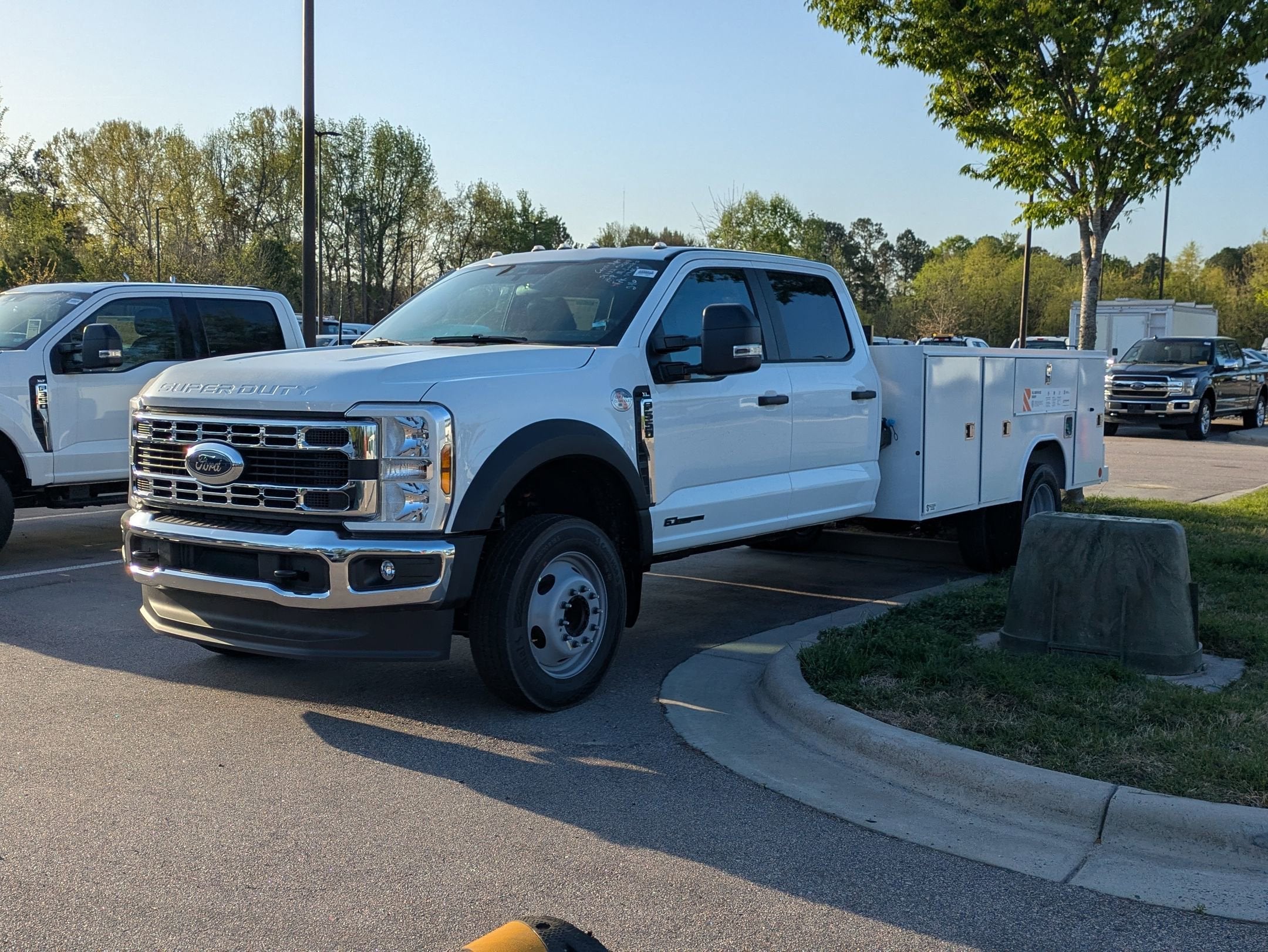 2026 Ford Super Duty F-550 DRW XL