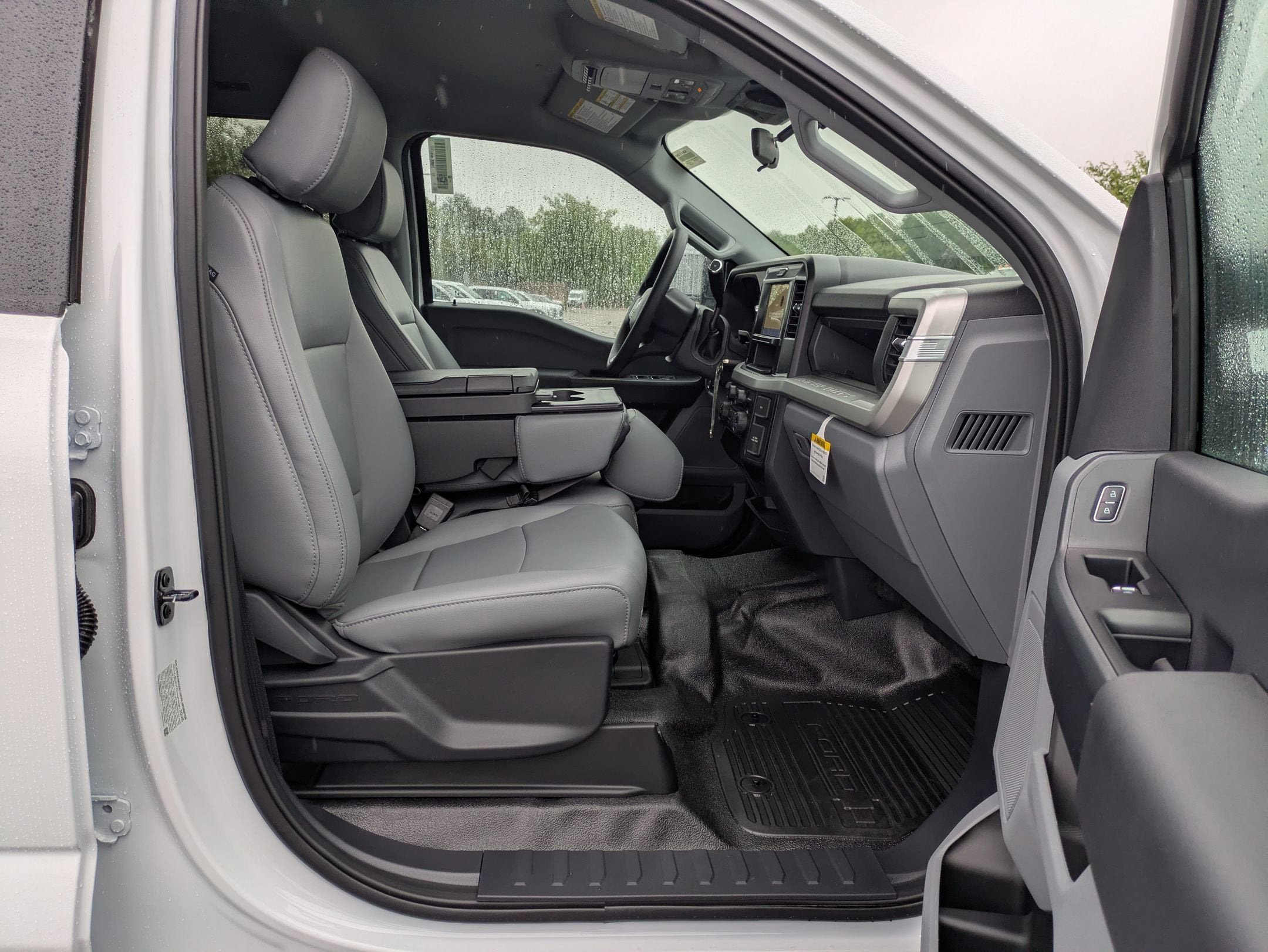 2026 Ford Super Duty F-550 DRW XL