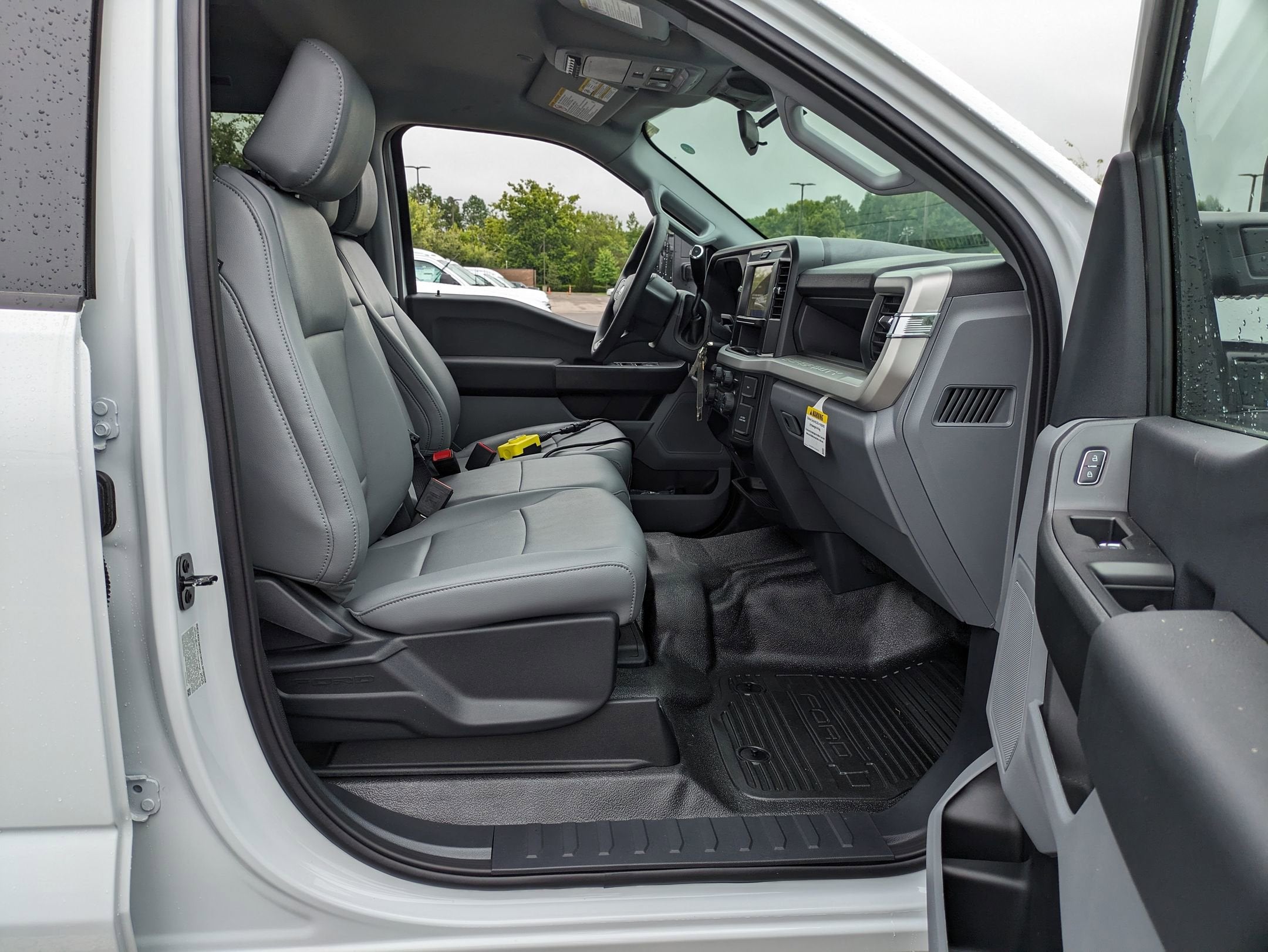 2025 Ford Super Duty F-550 DRW XL