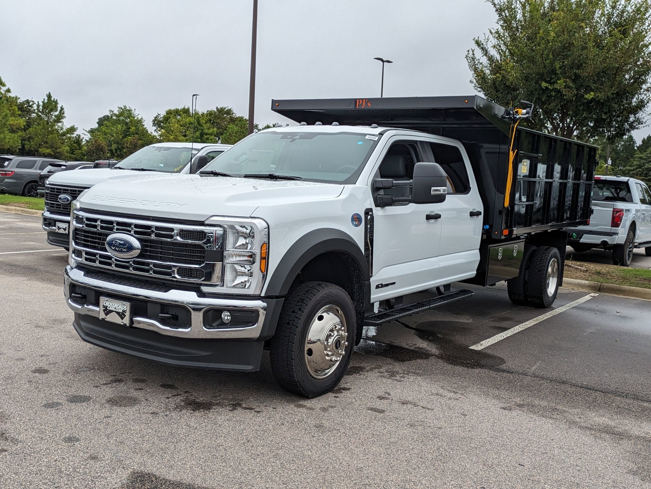 2025 Ford Super Duty F-550 DRW XL