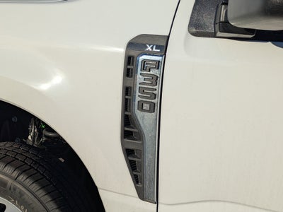 2026 Ford Super Duty F-350 DRW XL