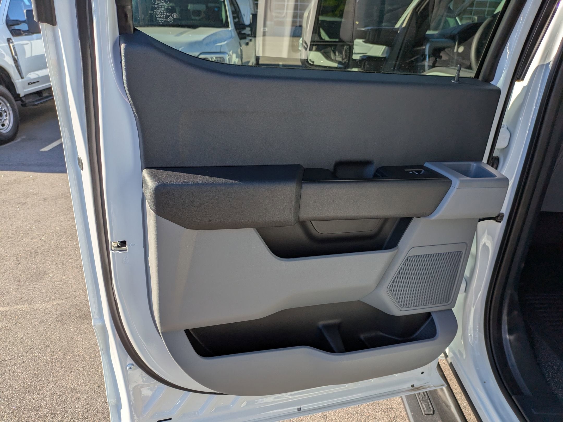 2025 Ford Super Duty F-350 DRW XL