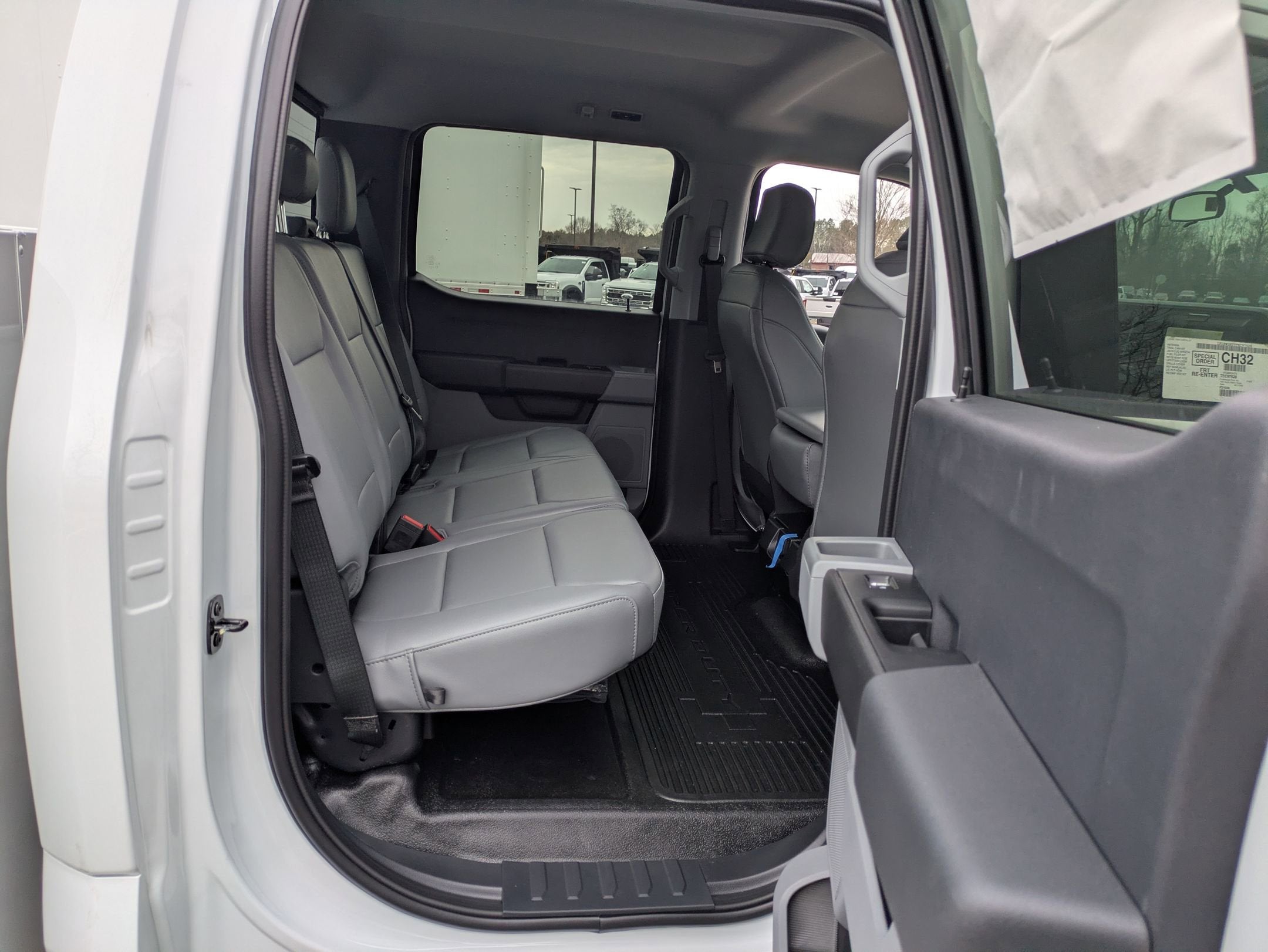 2026 Ford Super Duty F-350 DRW XL