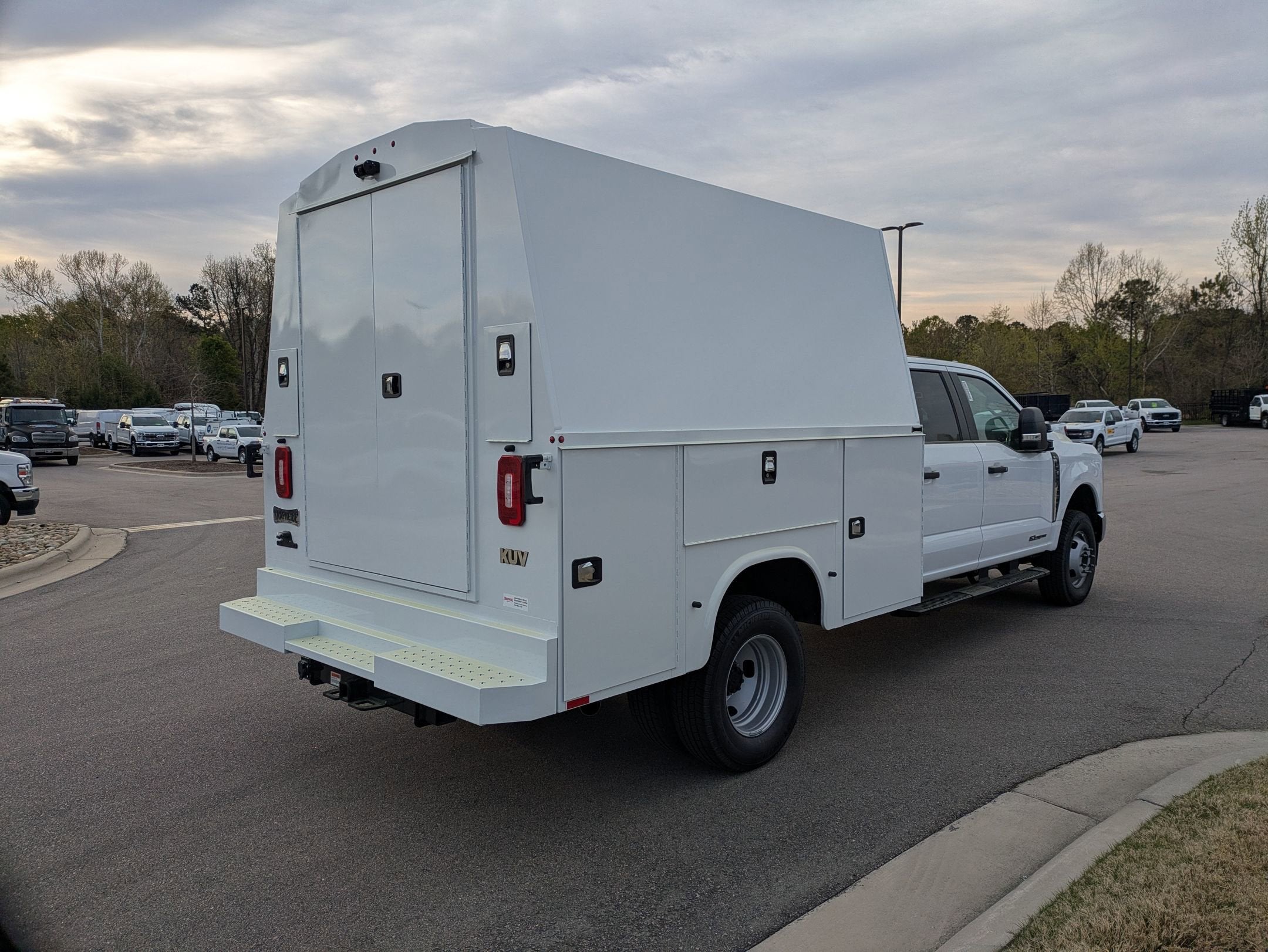 2026 Ford Super Duty F-350 DRW XL