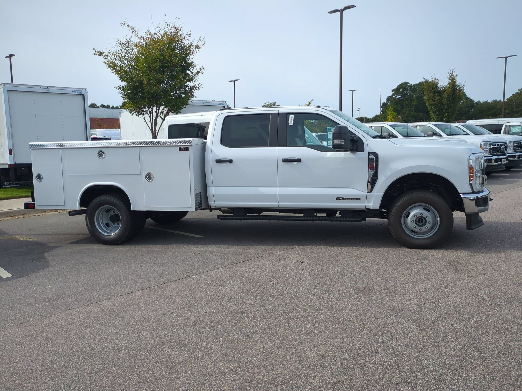2026 Ford Super Duty F-350 DRW XL